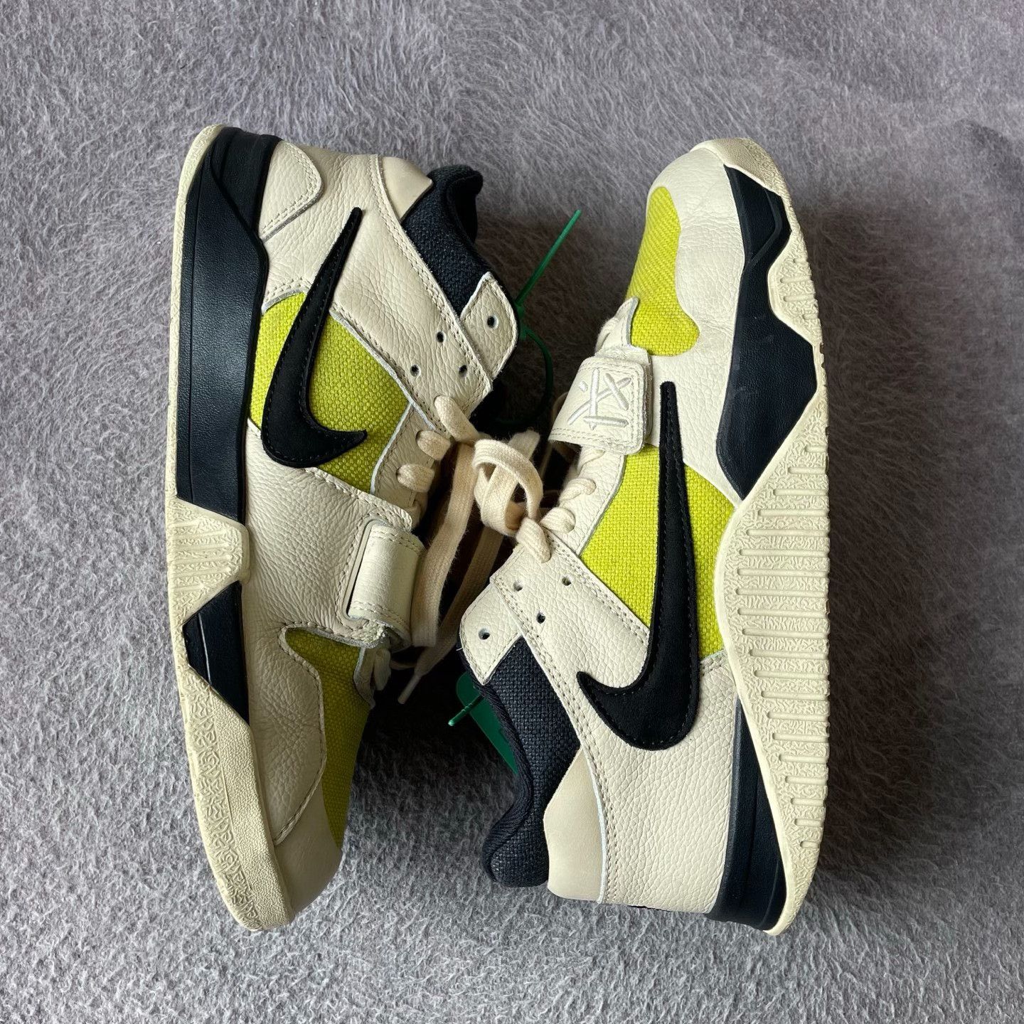 Nike Nike Collab Yellow Lowtop Sneakers 42 Men Size US 9 / EU 42 - 8 Thumbnail