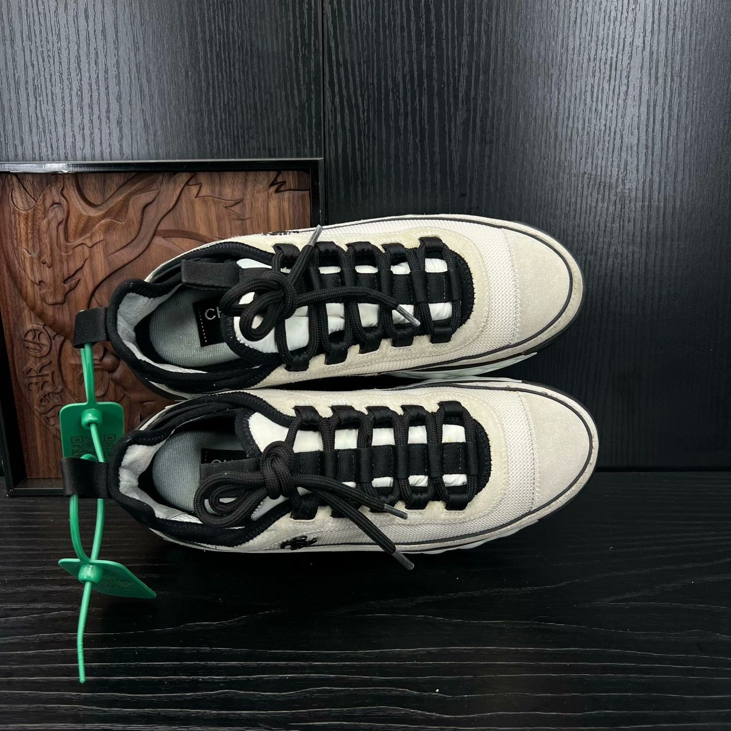 Chanel Chanel Black Lowtop Sneakers S Women Size US 6 / IT 36 - 6 Thumbnail