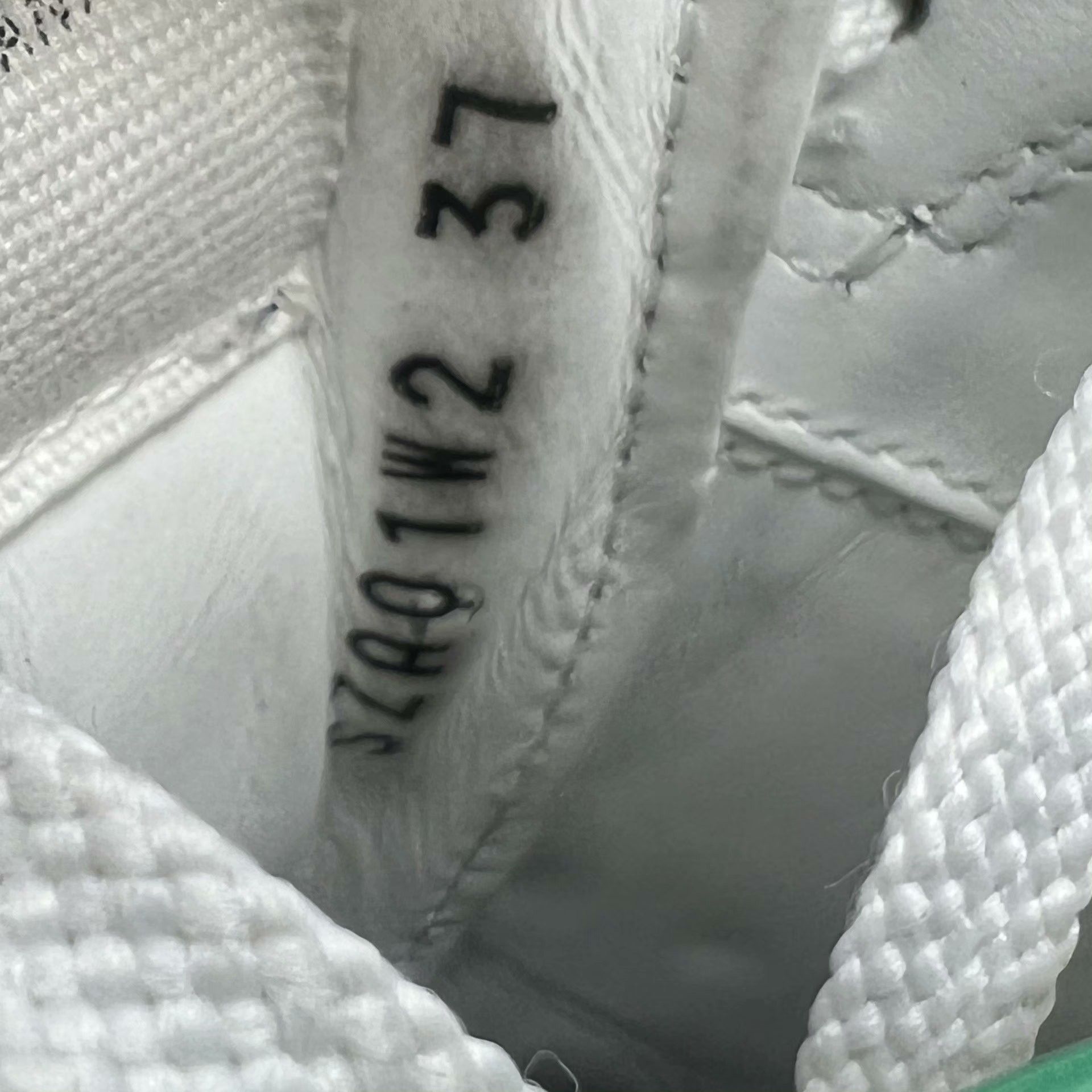 Valentino Valentino White Lowtop Sneakers 37 Women Size US 6.5 / IT 36.5 - 4 Thumbnail