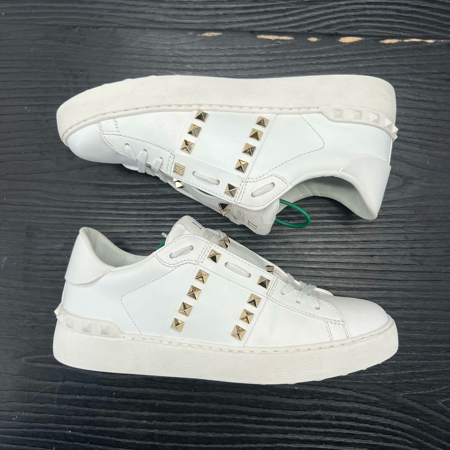 Valentino Valentino White Lowtop Sneakers 37 Women Size US 6.5 / IT 36.5 - 3 Thumbnail