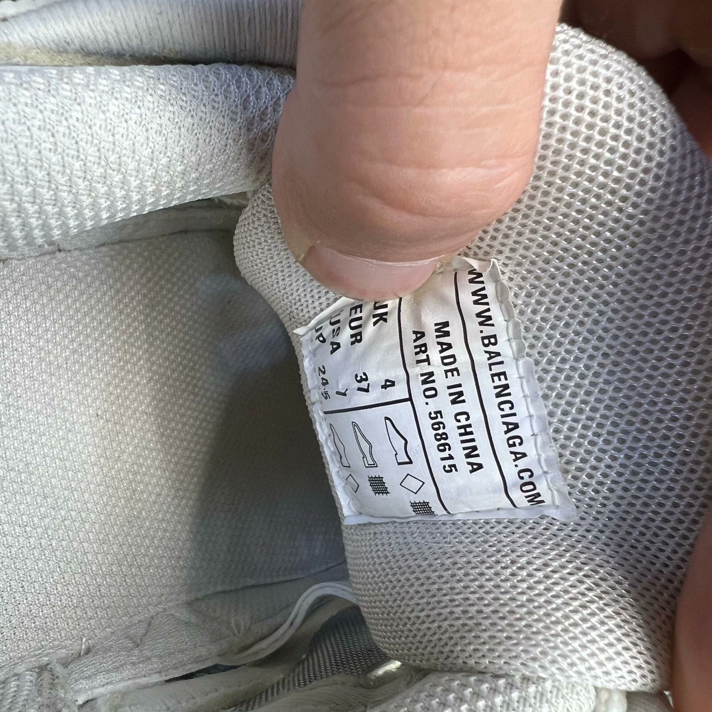Balenciaga Balenciaga White Lowtop Sneakers 37 Women Size US 6.5 / IT 36.5 - 8 Thumbnail
