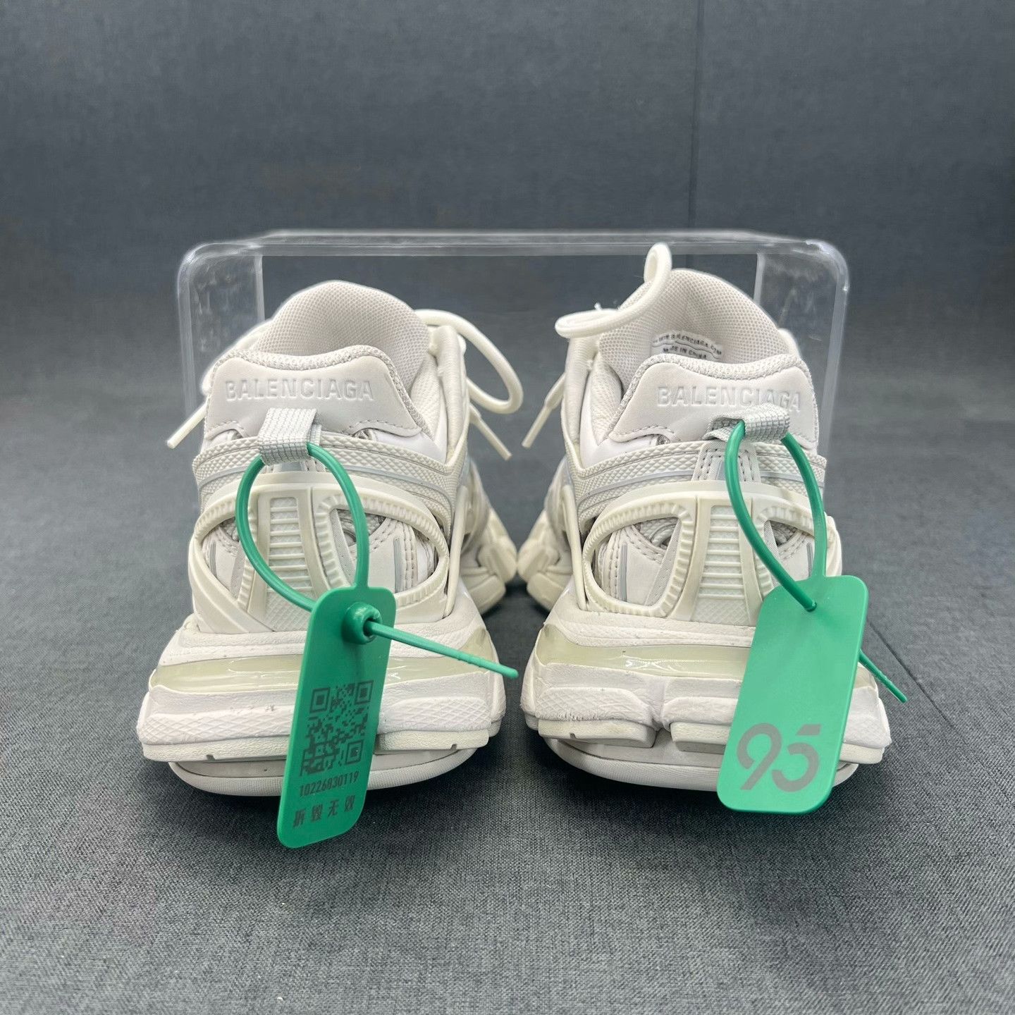 Balenciaga Balenciaga White Lowtop Sneakers 37 Women Size US 6.5 / IT 36.5 - 4 Thumbnail