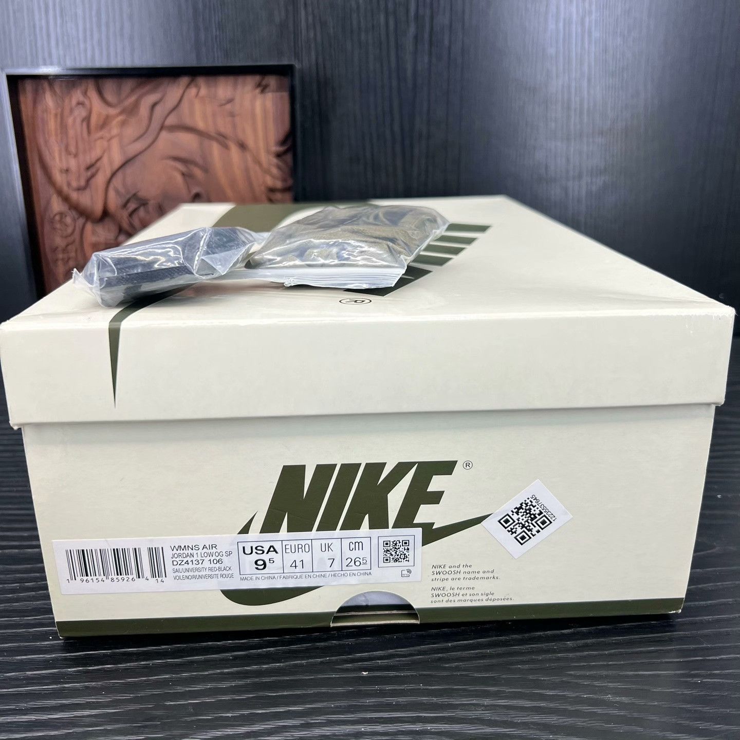 Nike Nike AJ1 Lowtop Sneakers 41 Men Size US 8.5 / EU 41-42 - 9 Thumbnail