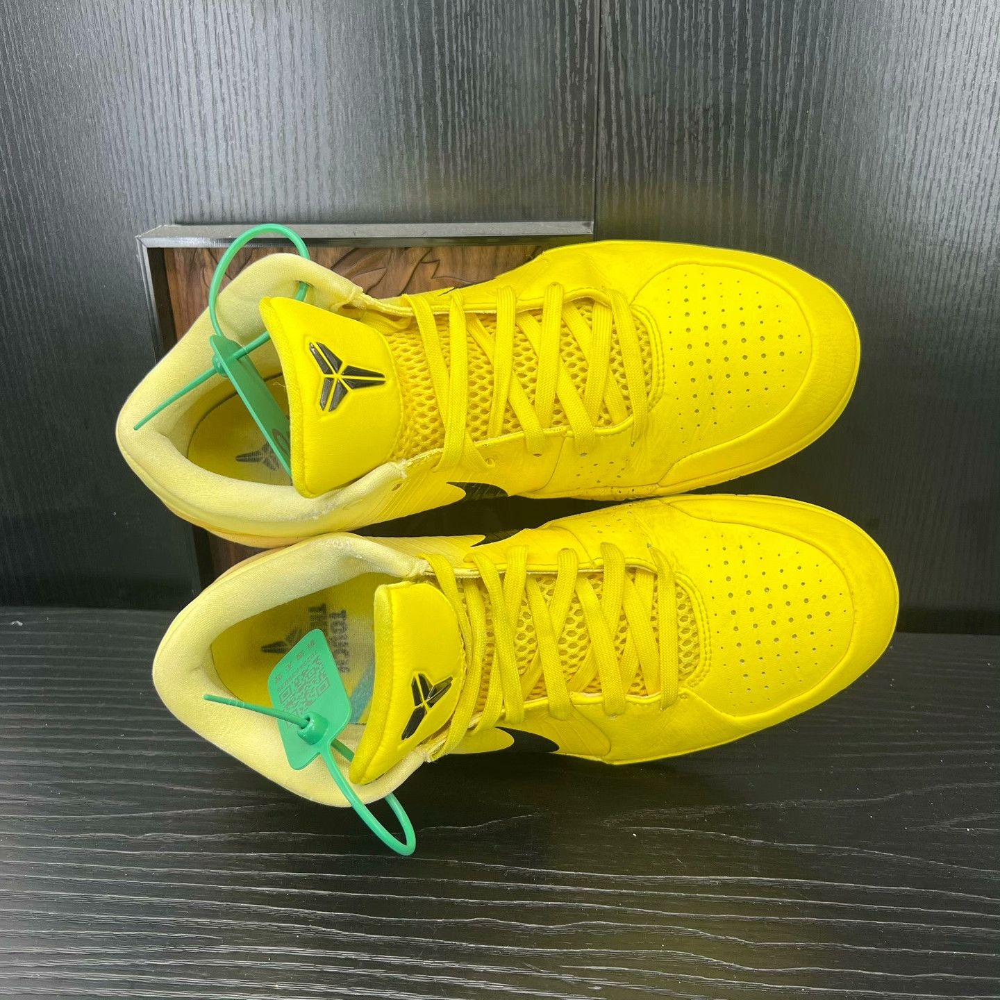 Nike Nike Yellow Lowtop Sneakers 44.5 Men Size US 11 / EU 44 - 6 Thumbnail