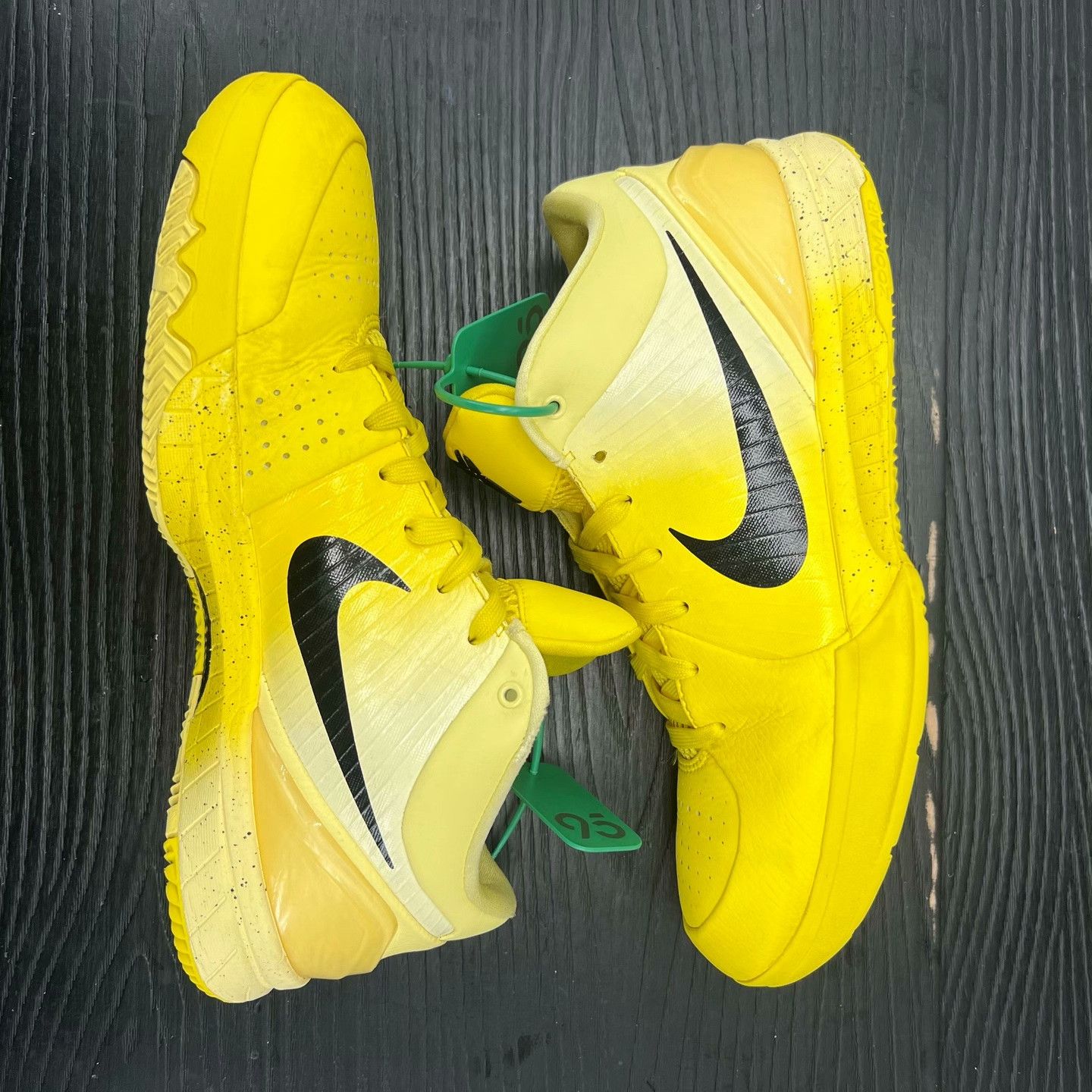 Nike Nike Yellow Lowtop Sneakers 44.5 Men Size US 11 / EU 44 - 2 Thumbnail