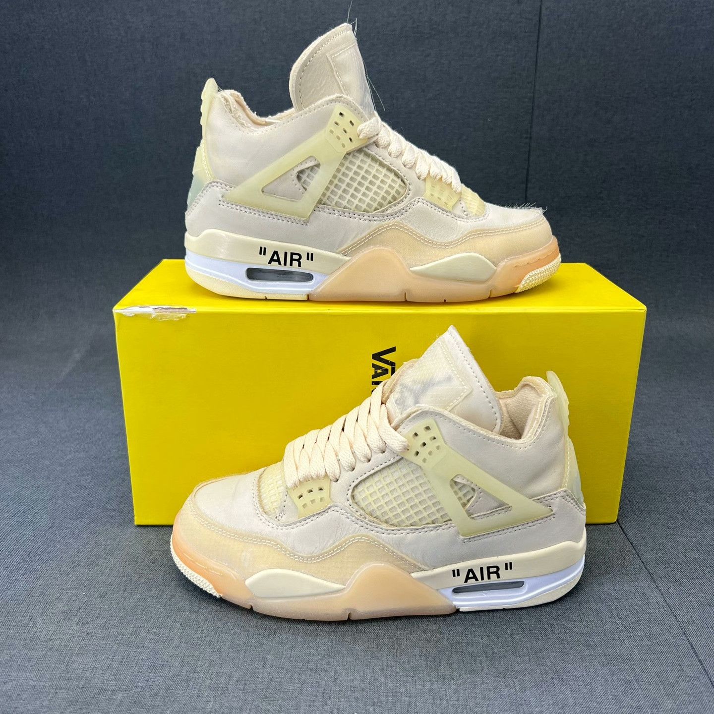 Nike Nike AJ4 White Lowtop Sneakers 35 Men Size US 5 / EU 37 - 2 Thumbnail