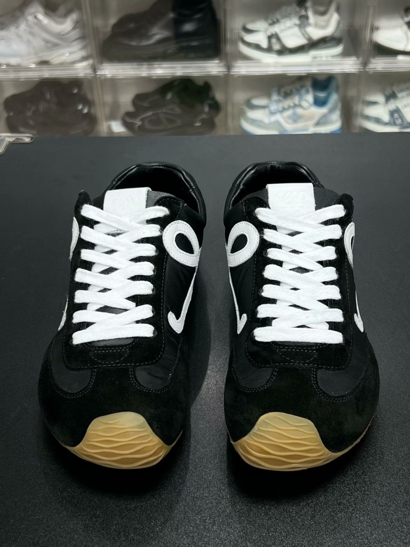 Loewe Loewe Running Black Lowtop Sneakers 37 Women Size US 6.5 / IT 36.5 - 2 Thumbnail