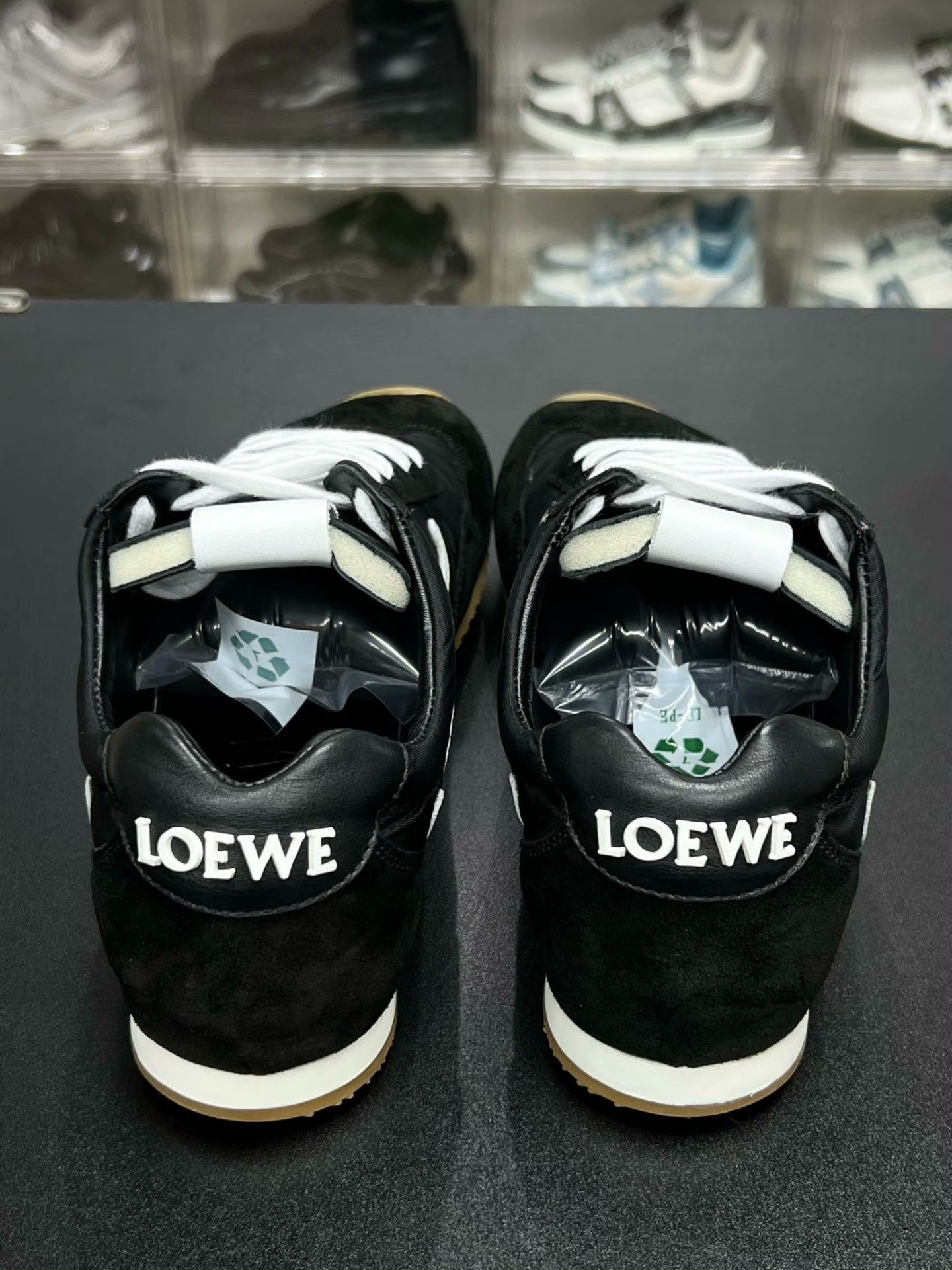 Loewe Loewe Running Black Lowtop Sneakers 37 Women Size US 6.5 / IT 36.5 - 7 Thumbnail