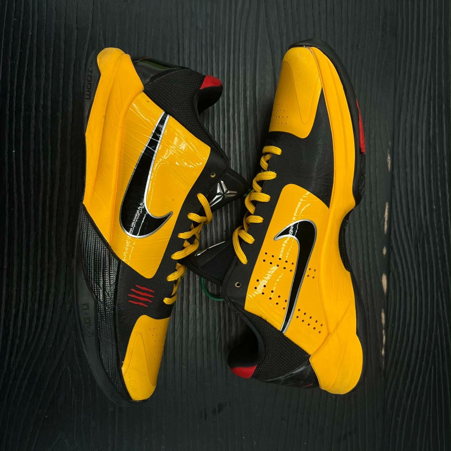 Nike Nike Yellow Lowtop Sneakers 44 Men Size US 10.5 / EU 43-44 - 2 Thumbnail