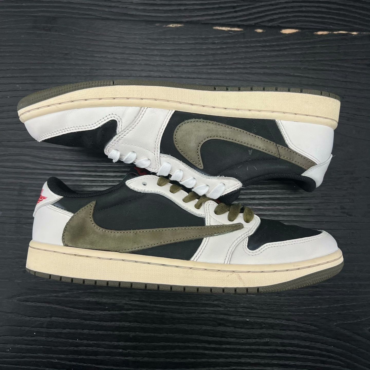 Nike Nike AJ1 Lowtop Sneakers 42 Men Size US 9 / EU 42 - 3 Thumbnail