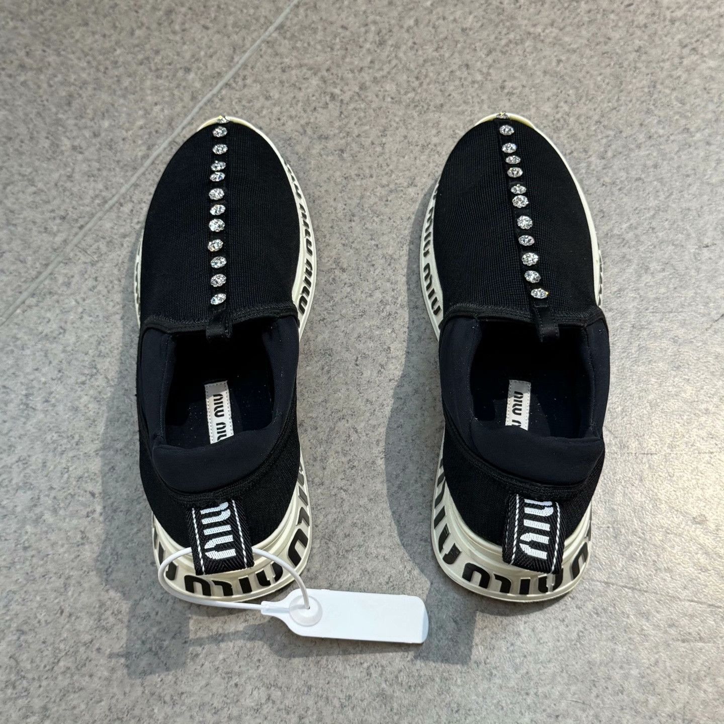 Miu Miu Miu Miu Casual Black Lowtop Sneakers 37 Women Size US 6.5 / IT 36.5 - 8 Thumbnail