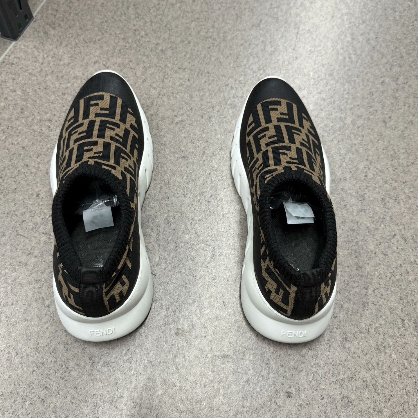 Fendi Fendi Casual Lowtop Sneakers 9 Men Size US 9 / EU 42 - 8 Thumbnail