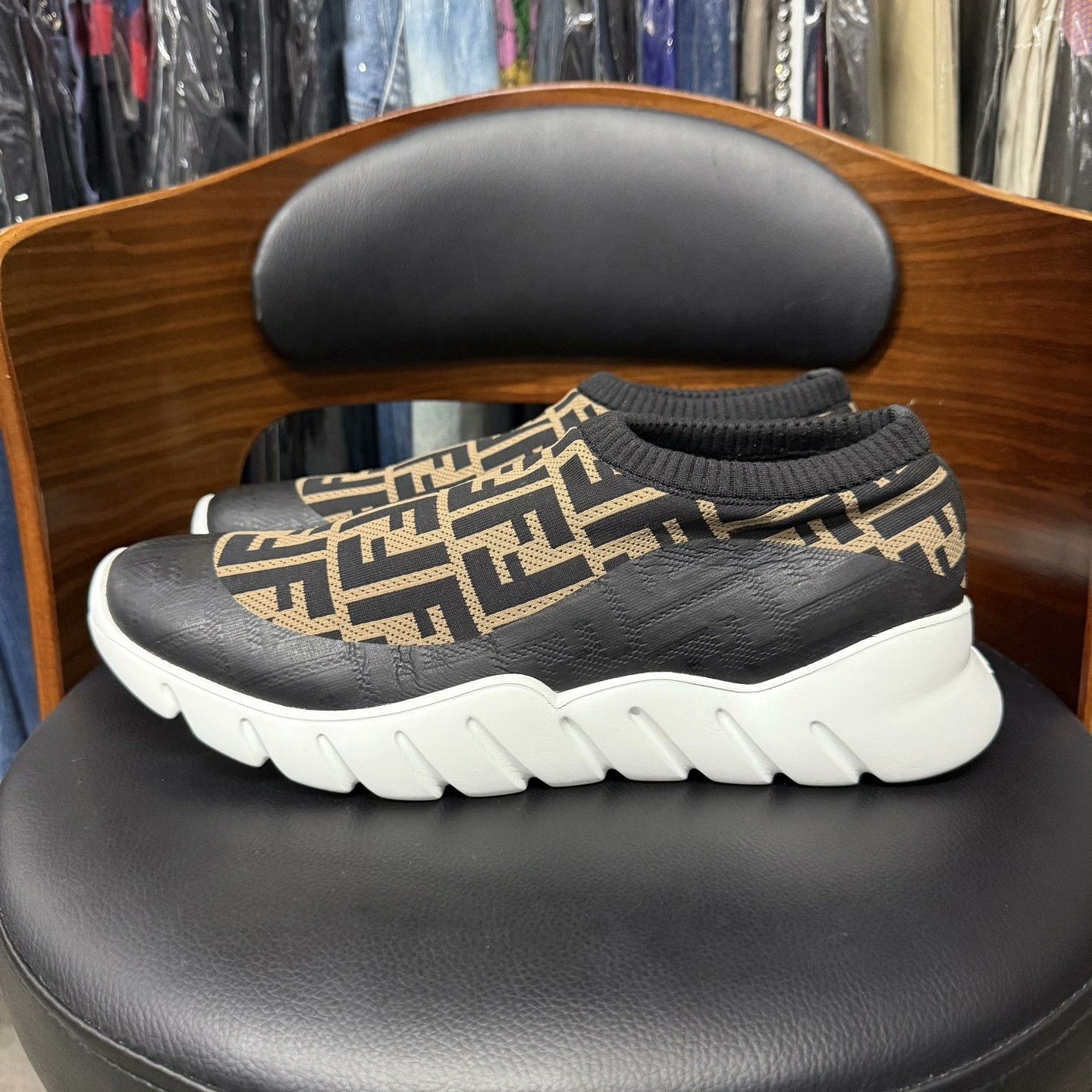 Fendi Fendi Casual Lowtop Sneakers 9 Men Size US 9 / EU 42 - 6 Thumbnail