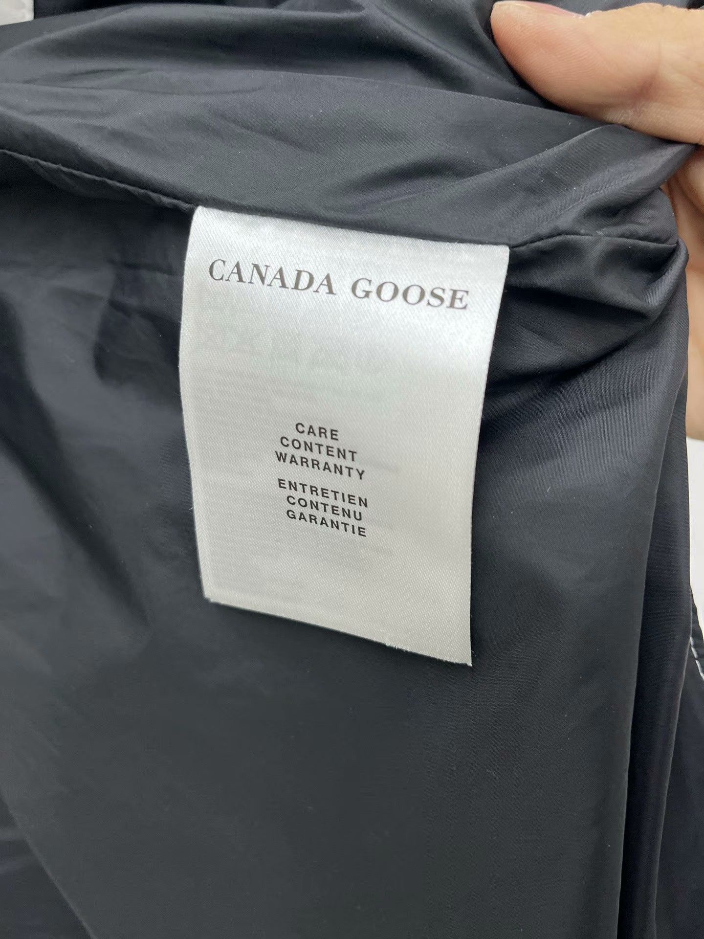 Canada Goose Canada Goose Down Black Vest XL Men Size US XL / EU 56 / 4 - 4 Thumbnail