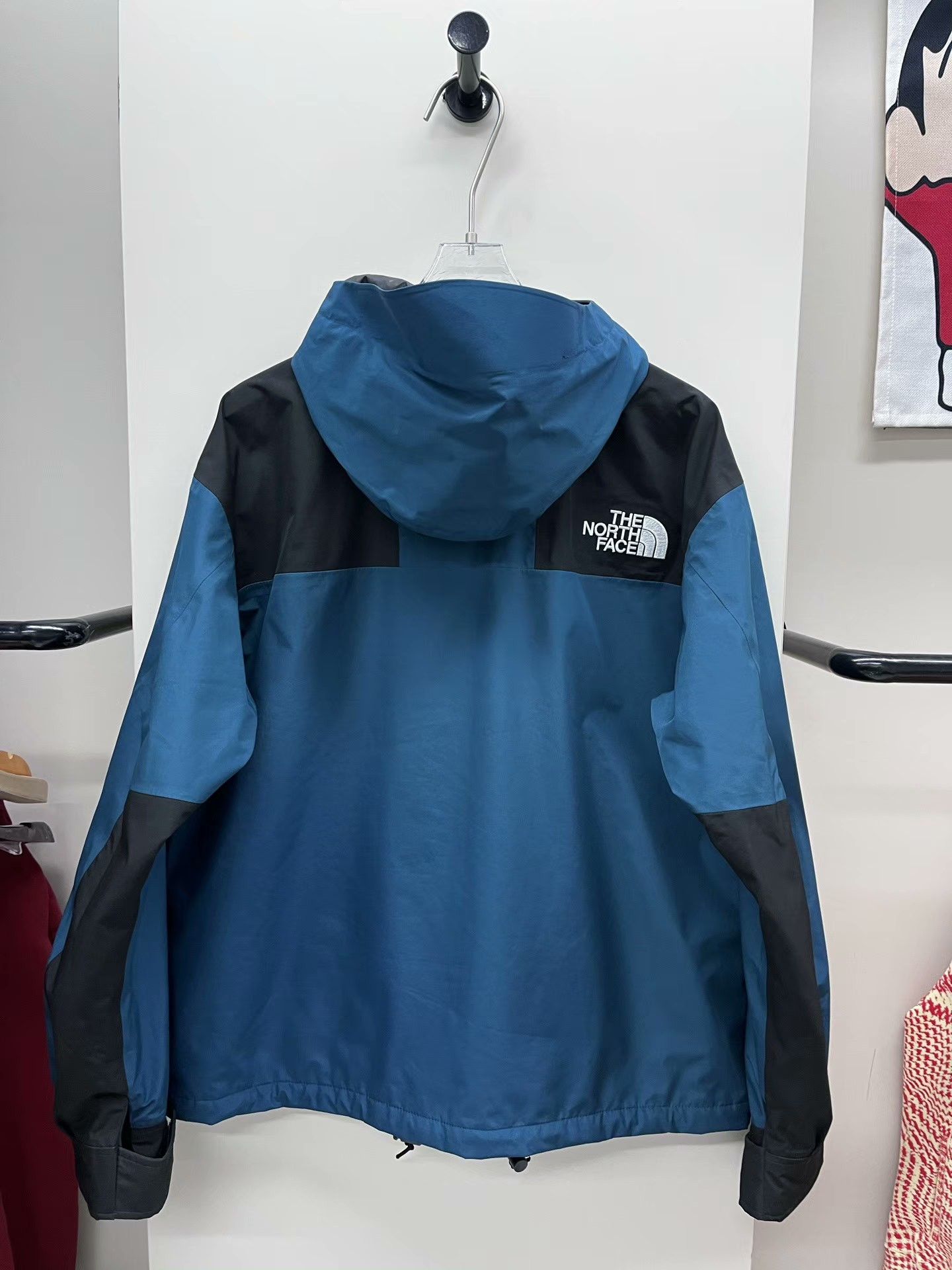The North Face The North Face Blue Light Jacket M Men Size US M / EU 48-50 / 2 - 2 Thumbnail