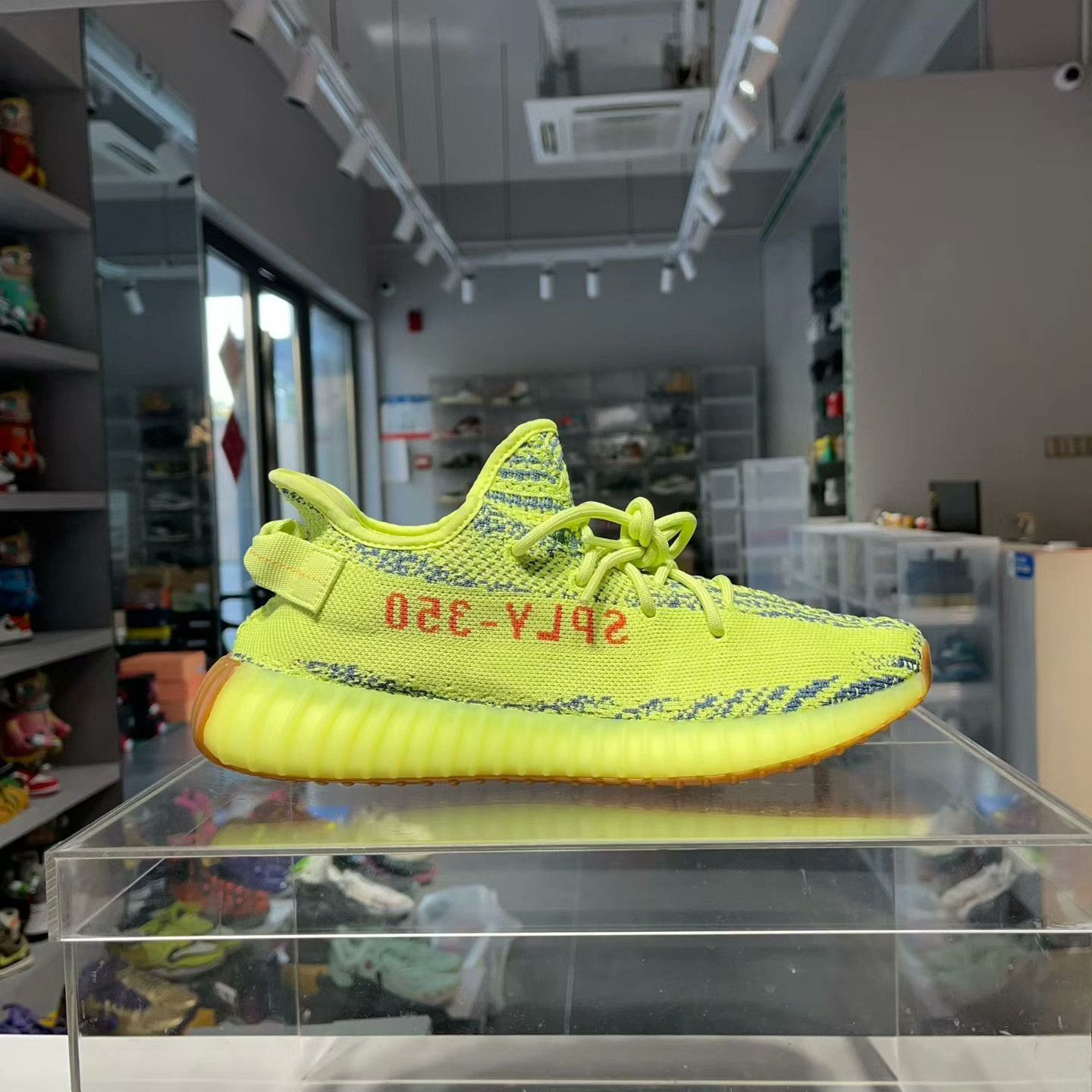 Yeezy Yeezy Yellow Lowtop Sneakers 44 Men Size US 10.5 / EU 43-44 - 5 Thumbnail