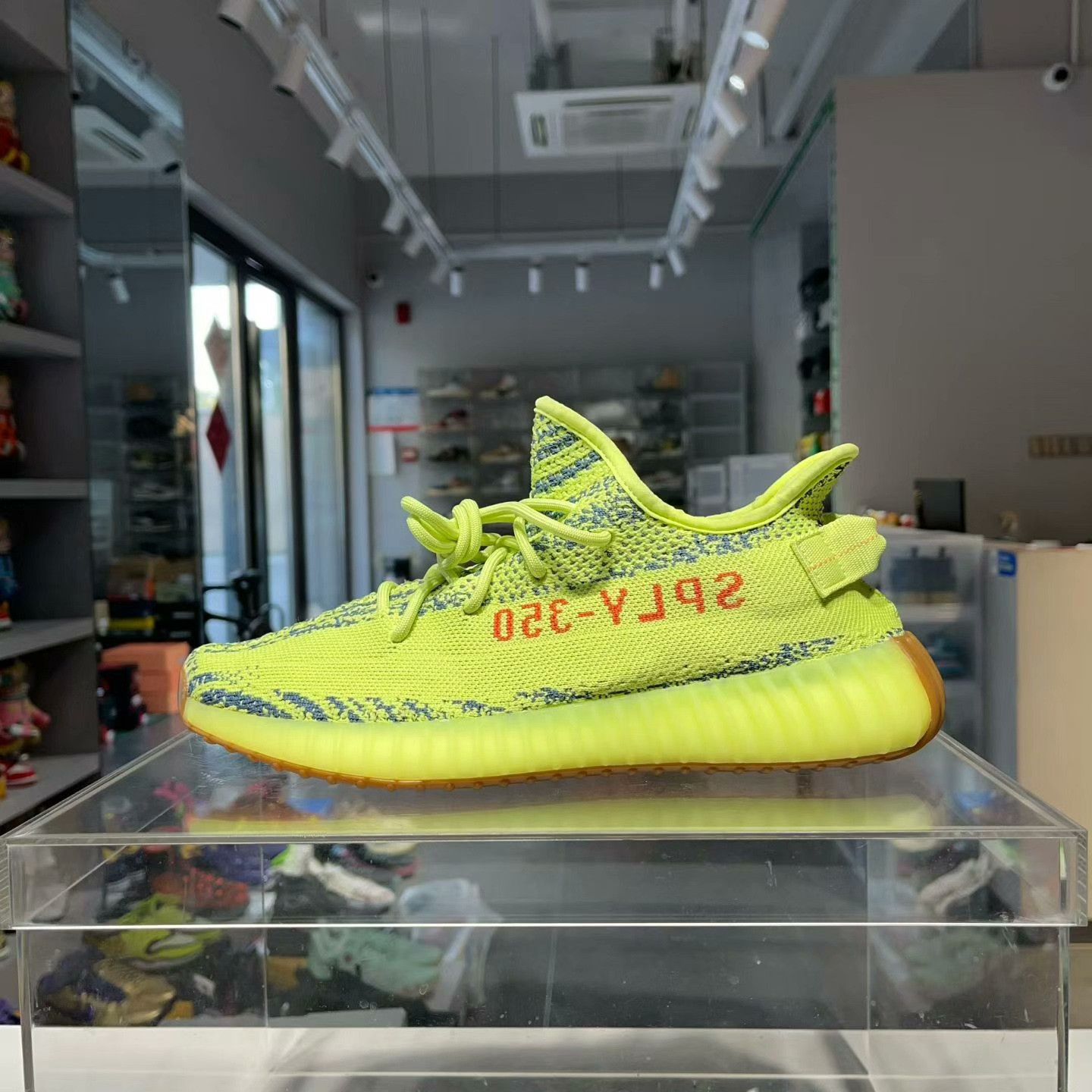 Yeezy Yeezy Yellow Lowtop Sneakers 44 Men Size US 10.5 / EU 43-44 - 2 Thumbnail