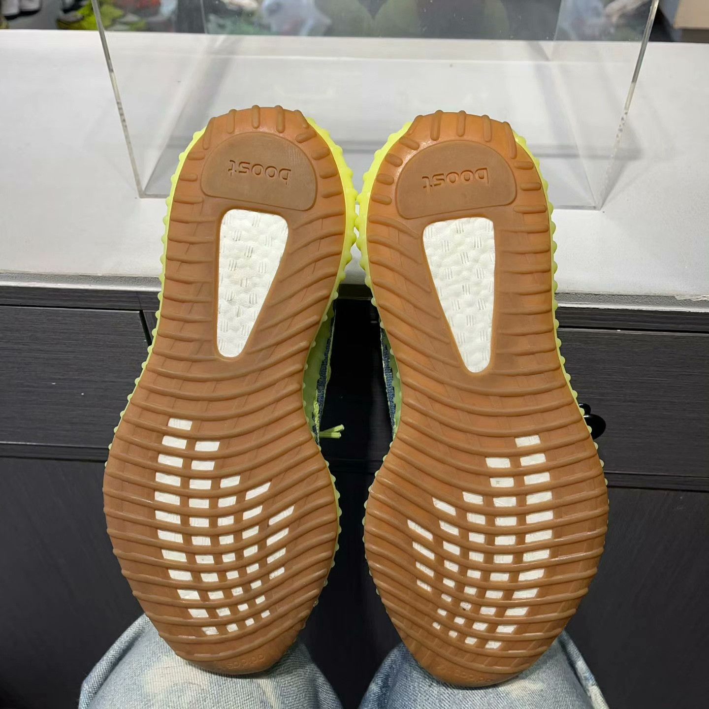 Yeezy Yeezy Yellow Lowtop Sneakers 44 Men Size US 10.5 / EU 43-44 - 8 Thumbnail