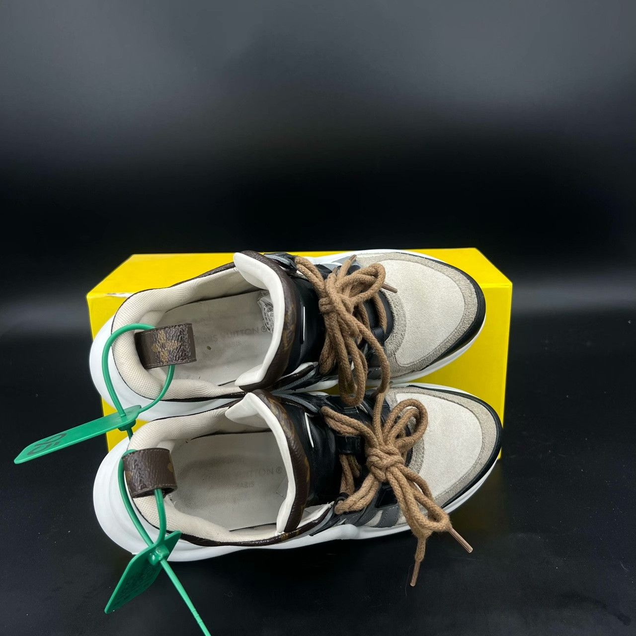 Louis Vuitton Louis Vuitton Multi Lowtop Sneakers 35 Women Size US 5 / IT 35 - 8 Thumbnail