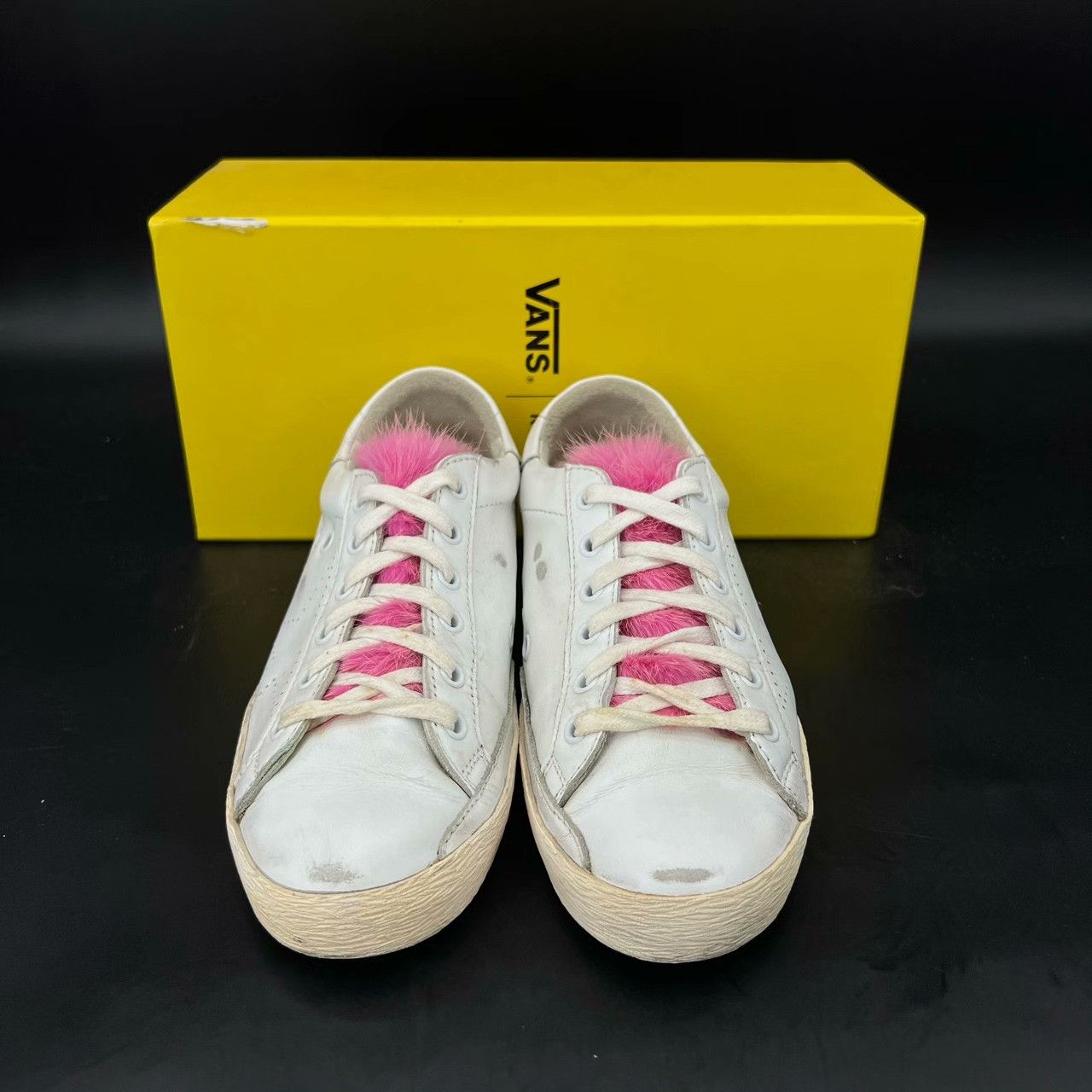 Golden Goose Golden Goose Distressed Pink Lowtop Sneakers 37 Women Size US 6.5 / IT 36.5 - 4 Thumbnail