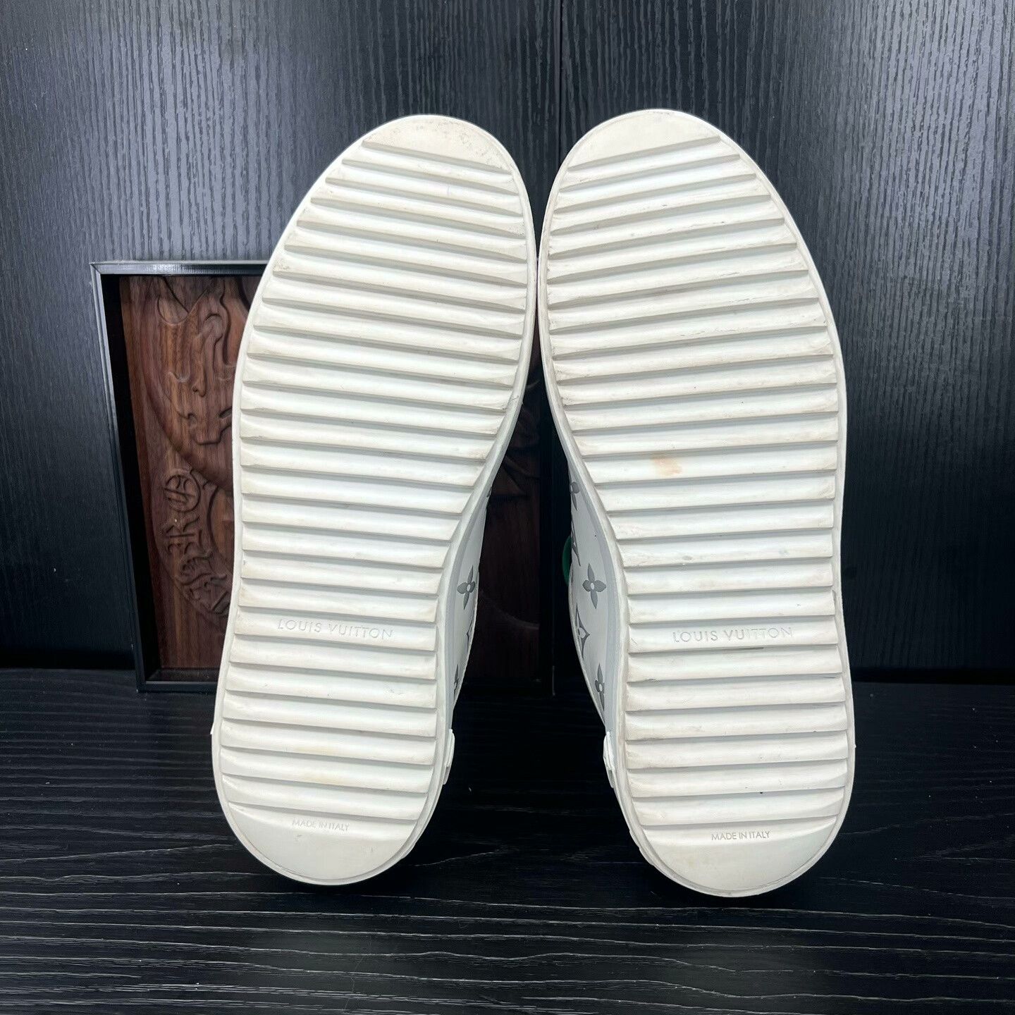 Louis Vuitton Louis Vuitton White Lowtop Sneakers 38 Men Size US 6 / EU 39 - 3 Thumbnail