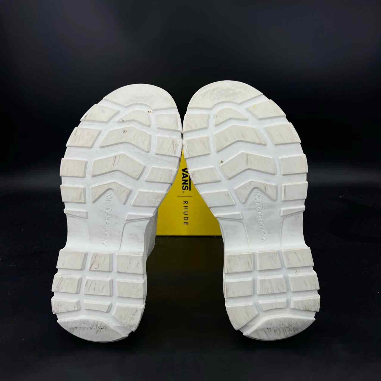 Alexander McQueen Alexander McQueen White Lowtop Sneakers 37 Women Size US 6.5 / IT 36.5 - 7 Thumbnail