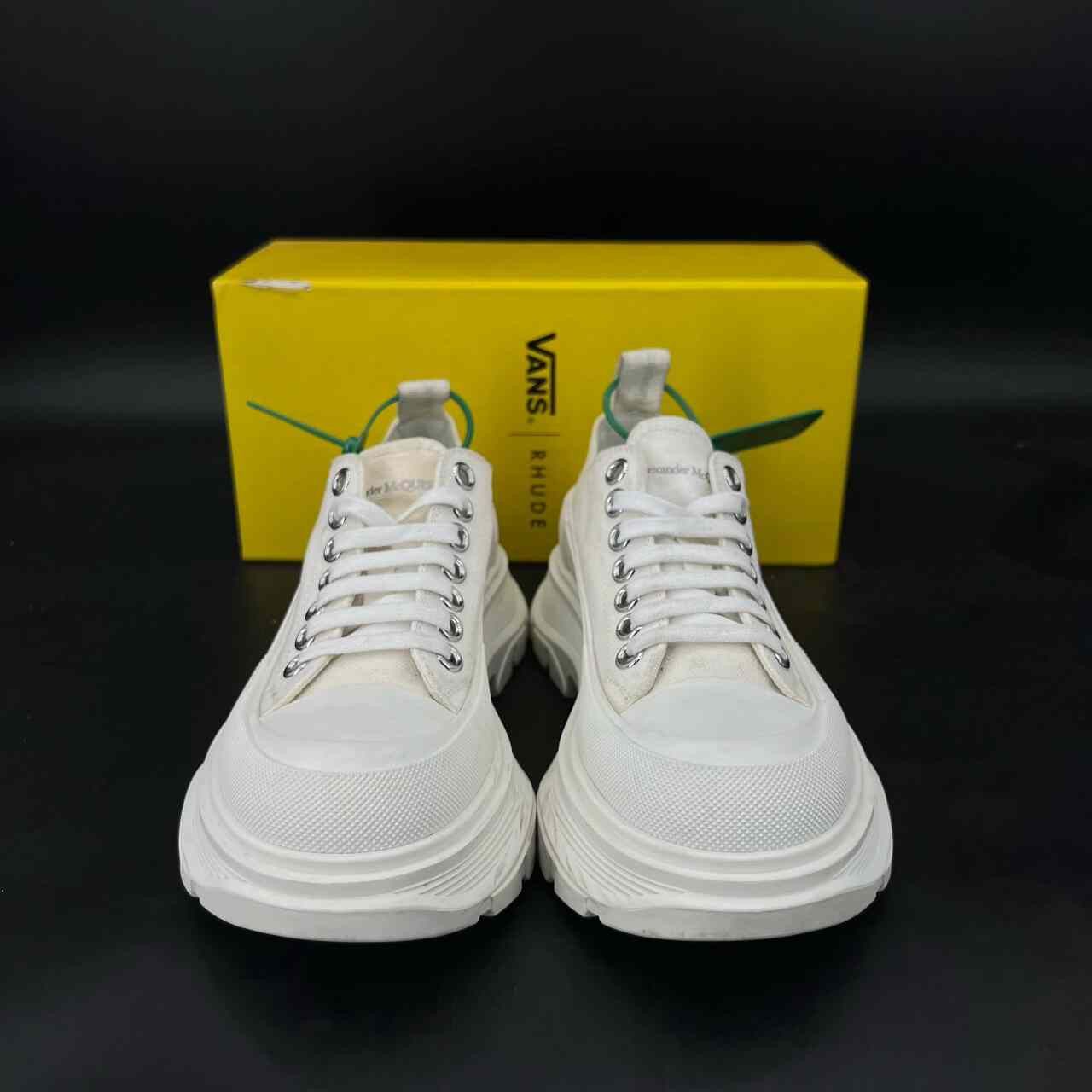 Alexander McQueen Alexander McQueen White Lowtop Sneakers 37 Women Size US 6.5 / IT 36.5 - 4 Thumbnail