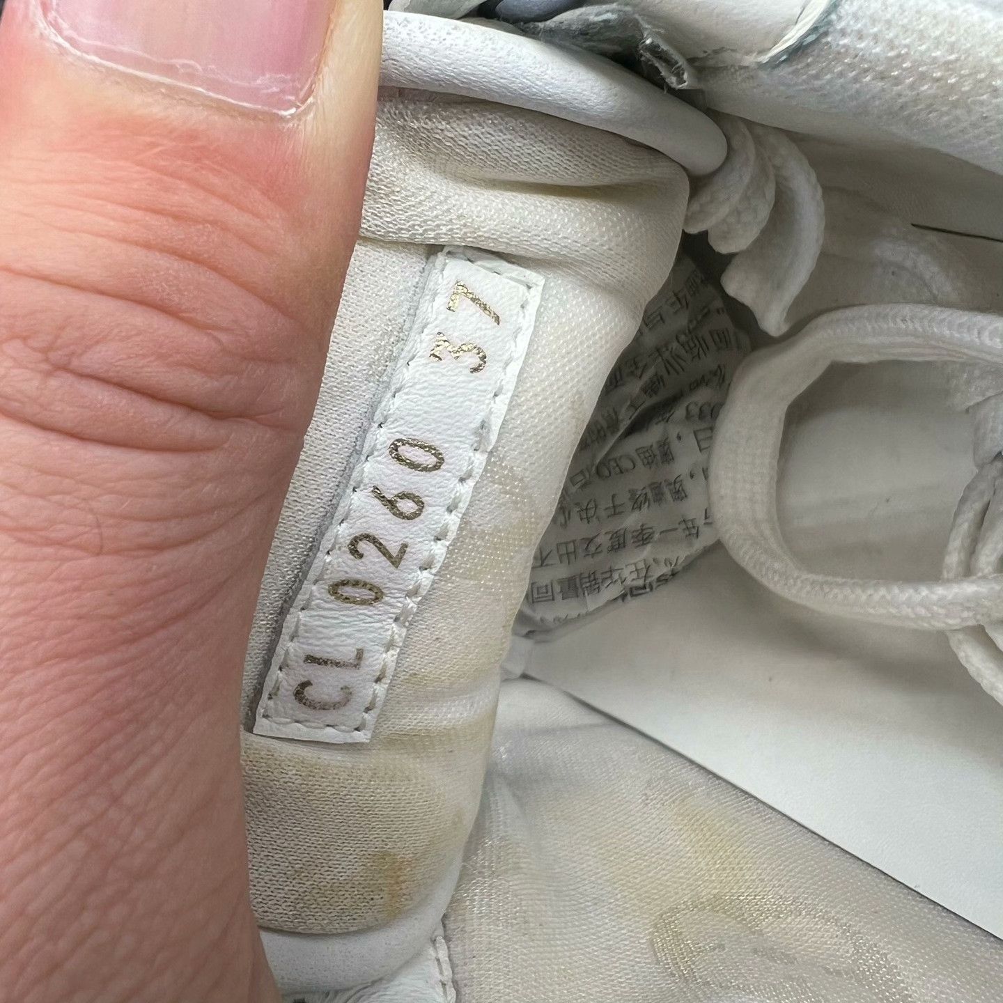 Louis Vuitton Louis Vuitton Denim Blue Lowtop Sneakers 37 Women Size US 6.5 / IT 36.5 - 6 Thumbnail