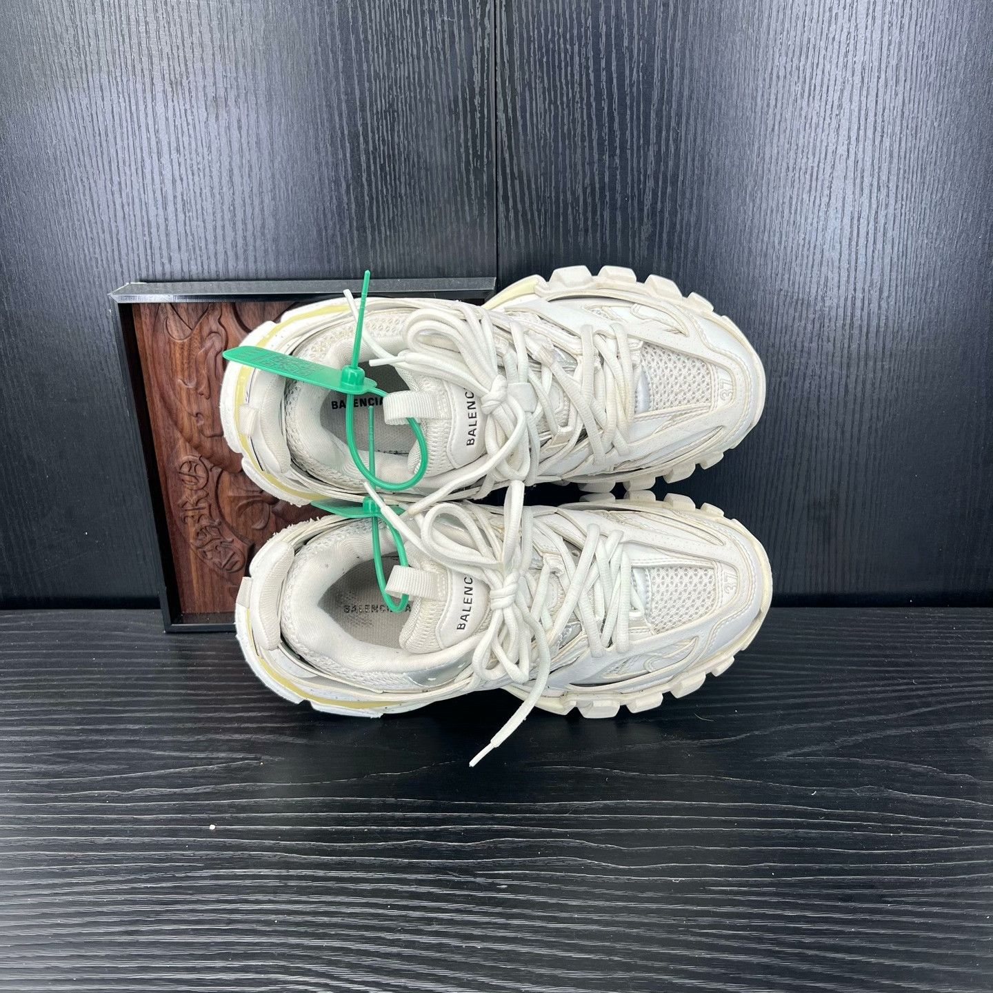 Balenciaga Balenciaga White Lowtop Sneakers 37 Women Size US 6.5 / IT 36.5 - 5 Thumbnail