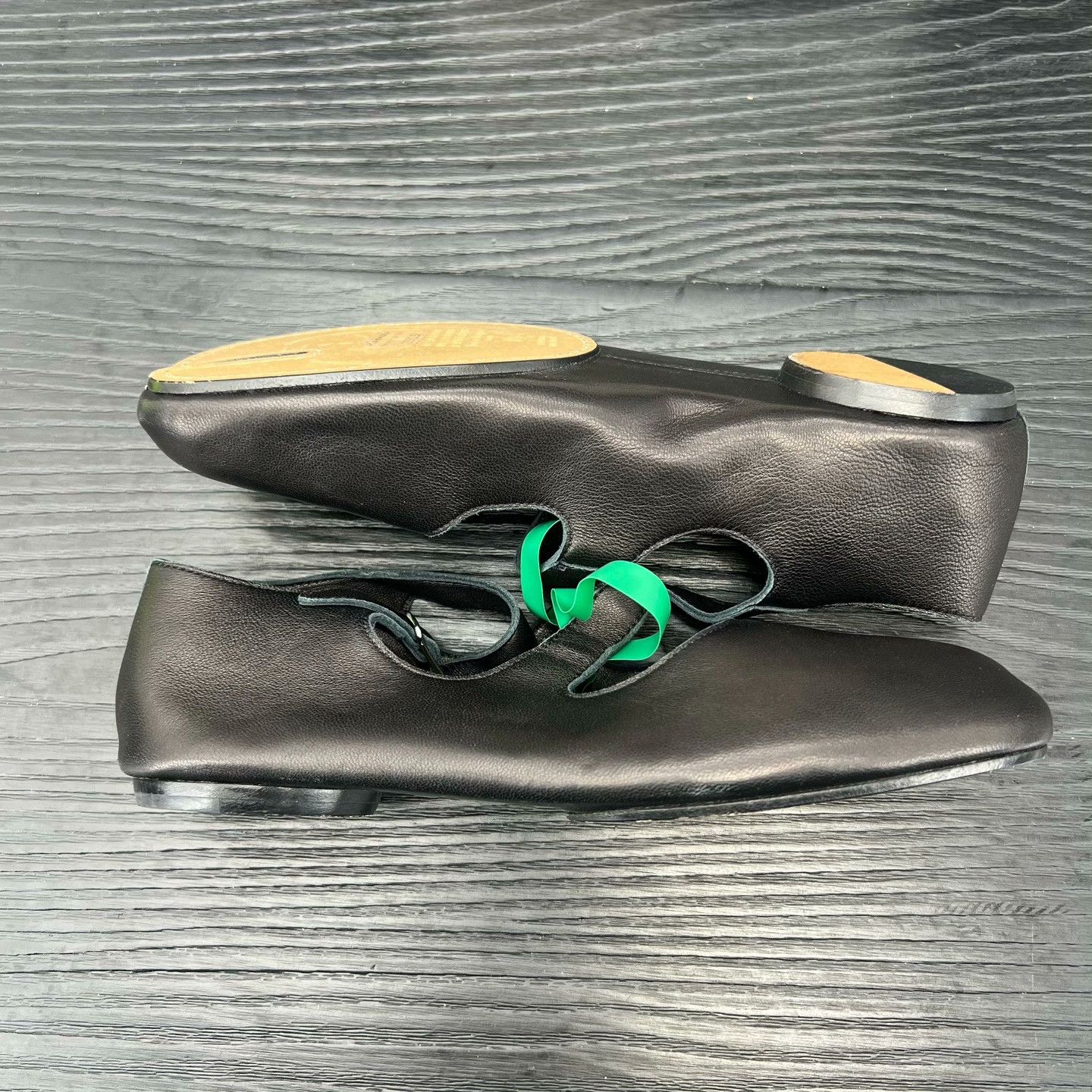 Maison Margiela Maison Margiela Leather Lowtop Sneakers 37 Women Size US 6.5 / IT 36.5 - 2 Thumbnail
