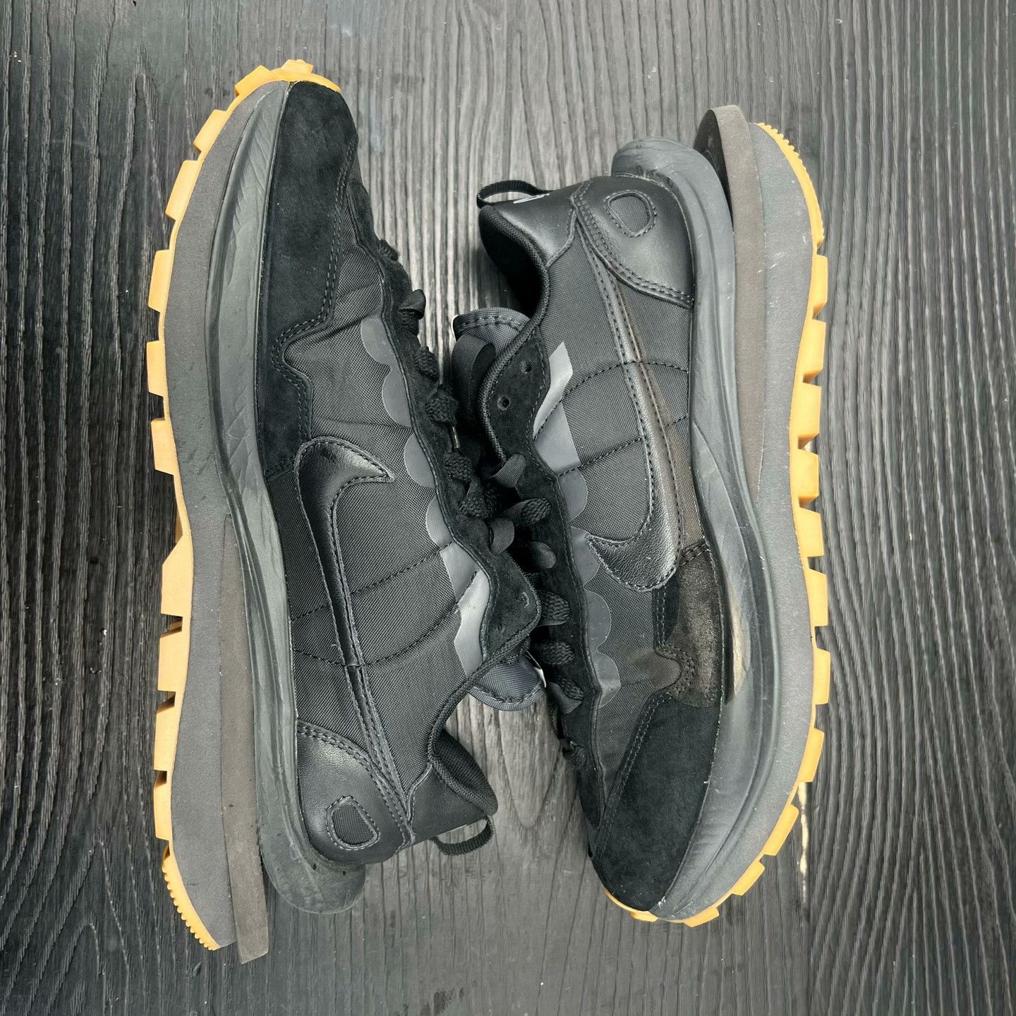 Sacai Sacai Black Lowtop Sneakers 44.5 Men Size US 11 / EU 44 - 2 Thumbnail
