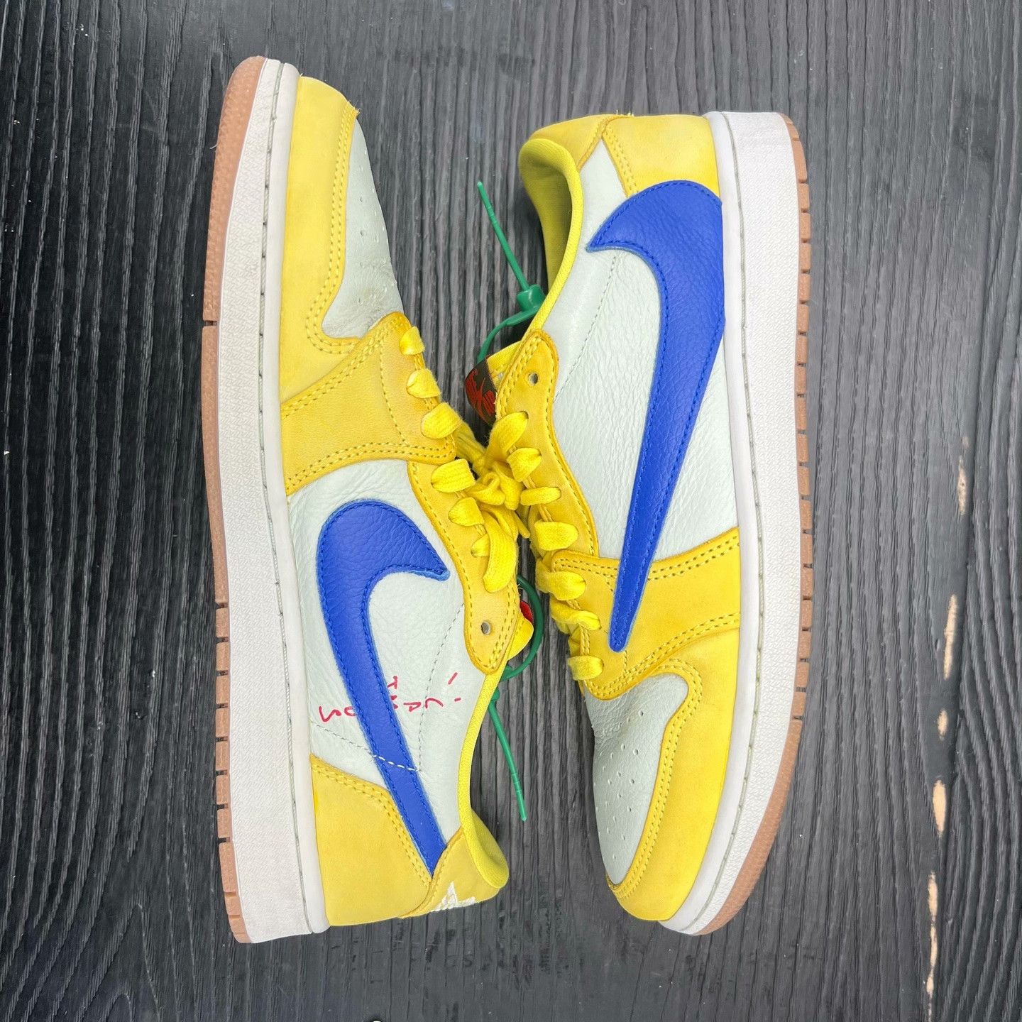 Nike Nike AJ1 Yellow Lowtop Sneakers 42 Men Size US 9 / EU 42 - 2 Thumbnail