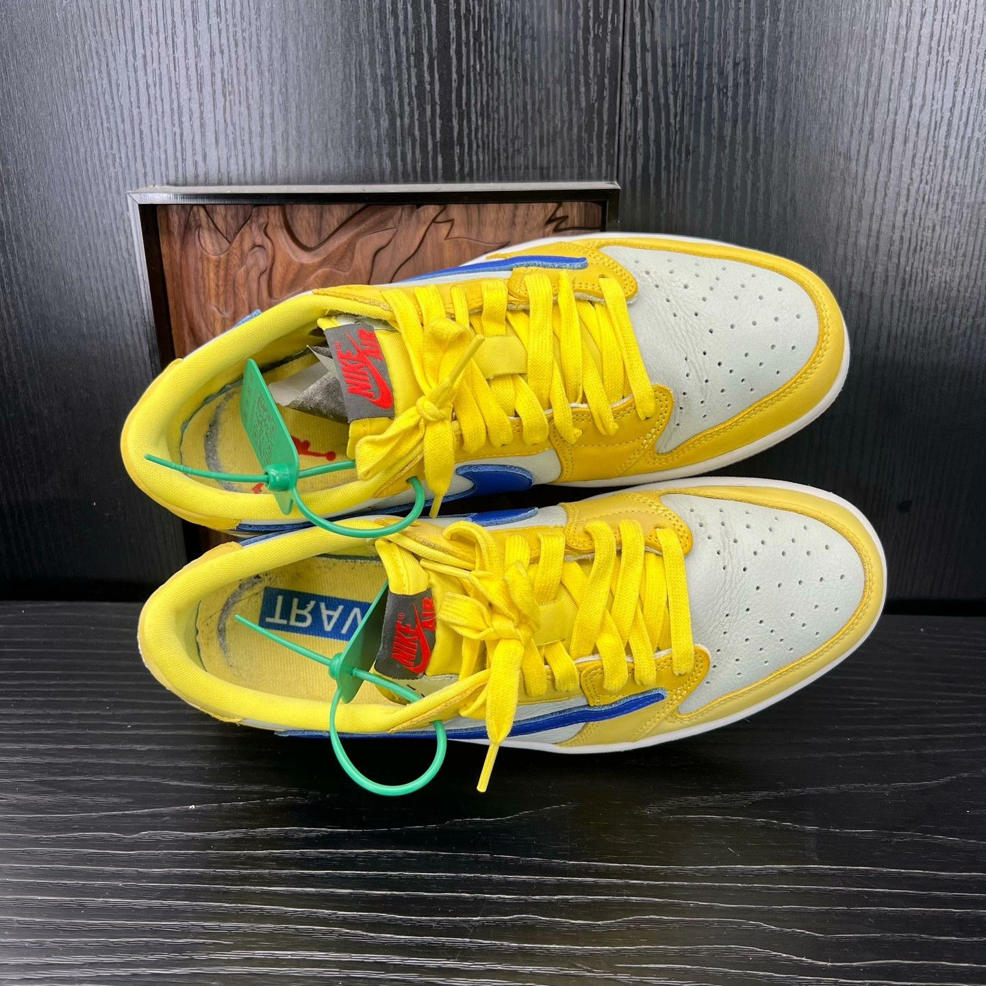 Nike Nike AJ1 Yellow Lowtop Sneakers 42 Men Size US 9 / EU 42 - 8 Thumbnail