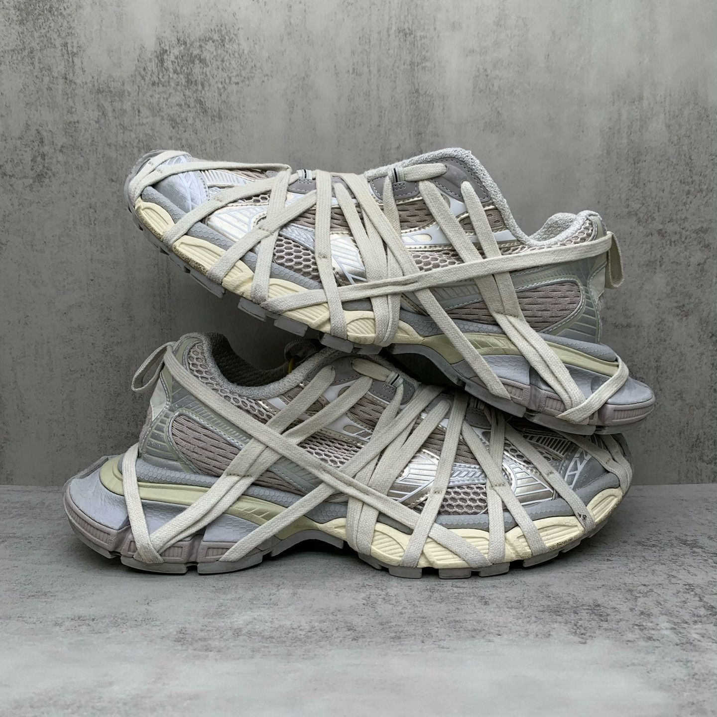Balenciaga Balenciaga Lowtop Sneakers XXXL Men Size US 10 / EU 43 - 2 Thumbnail