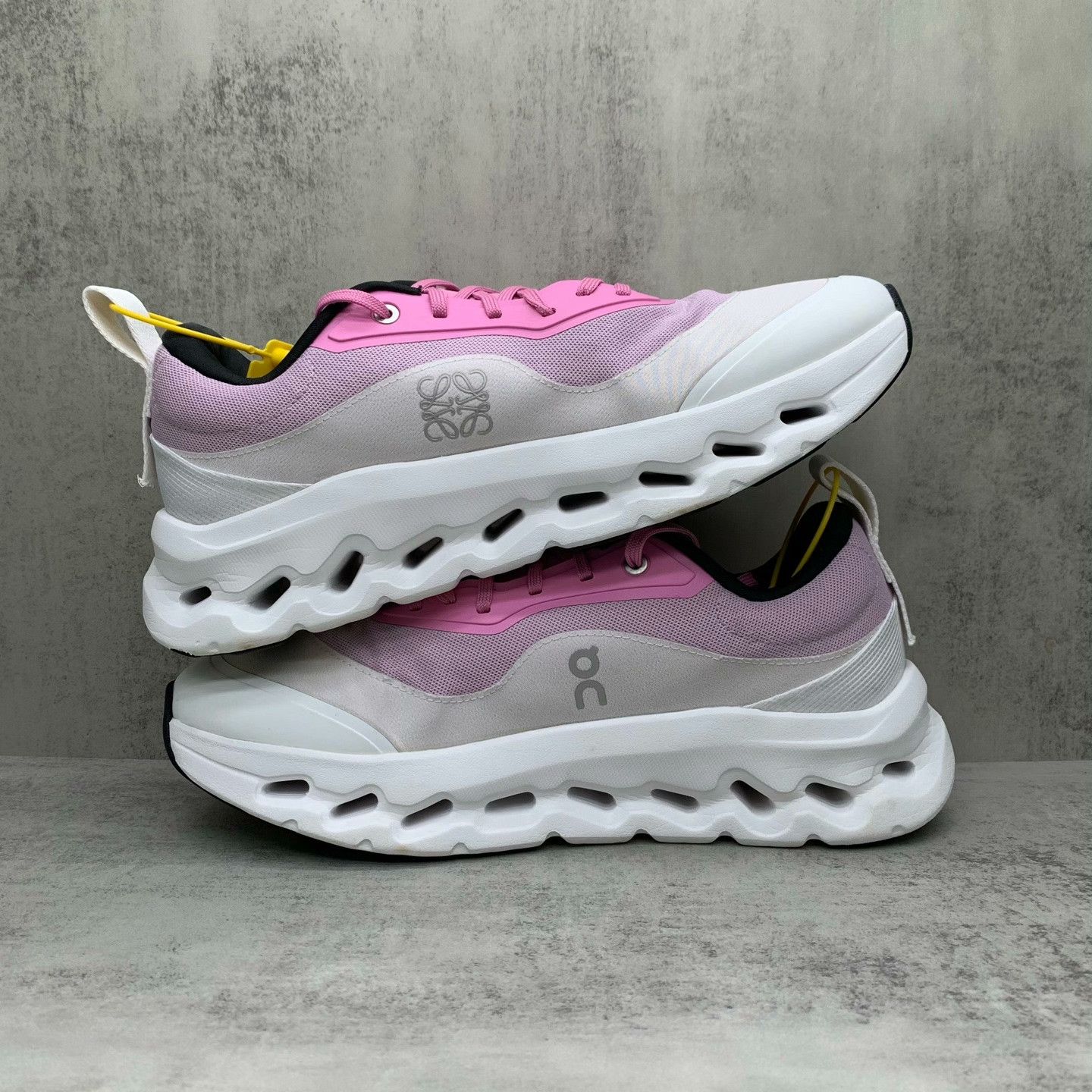On On Collab Pink Lowtop Sneakers 43 Men Size US 10 / EU 43 - 3 Thumbnail