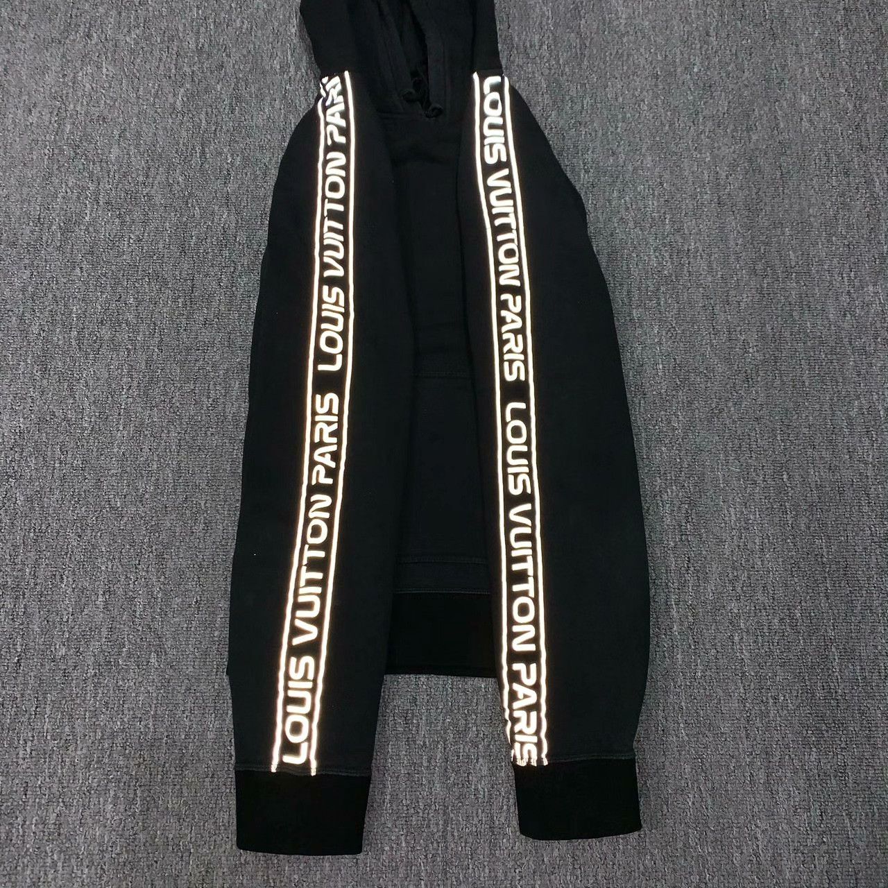 Louis Vuitton Louis Vuitton Retro Reflective Black Hoodie M Men Size US M / EU 48-50 / 2 - 7 Thumbnail