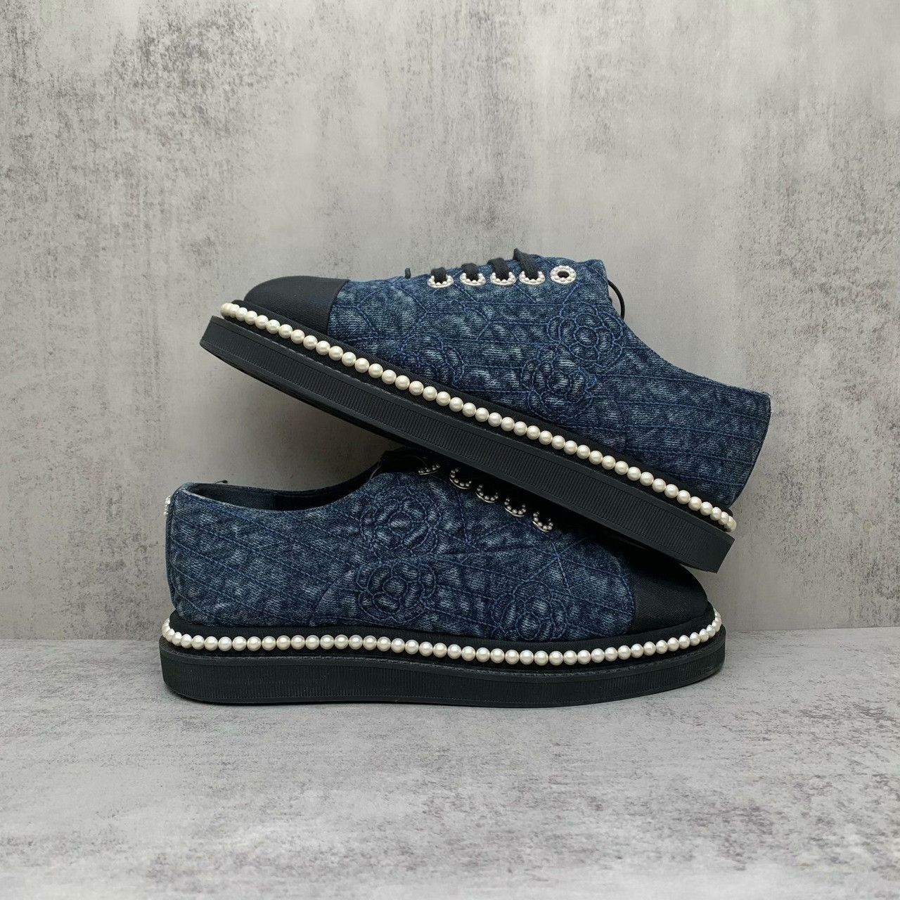 Chanel Chanel Casual Denim Lowtop Sneakers 37 Women Size US 6.5 / IT 36.5 - 2 Thumbnail