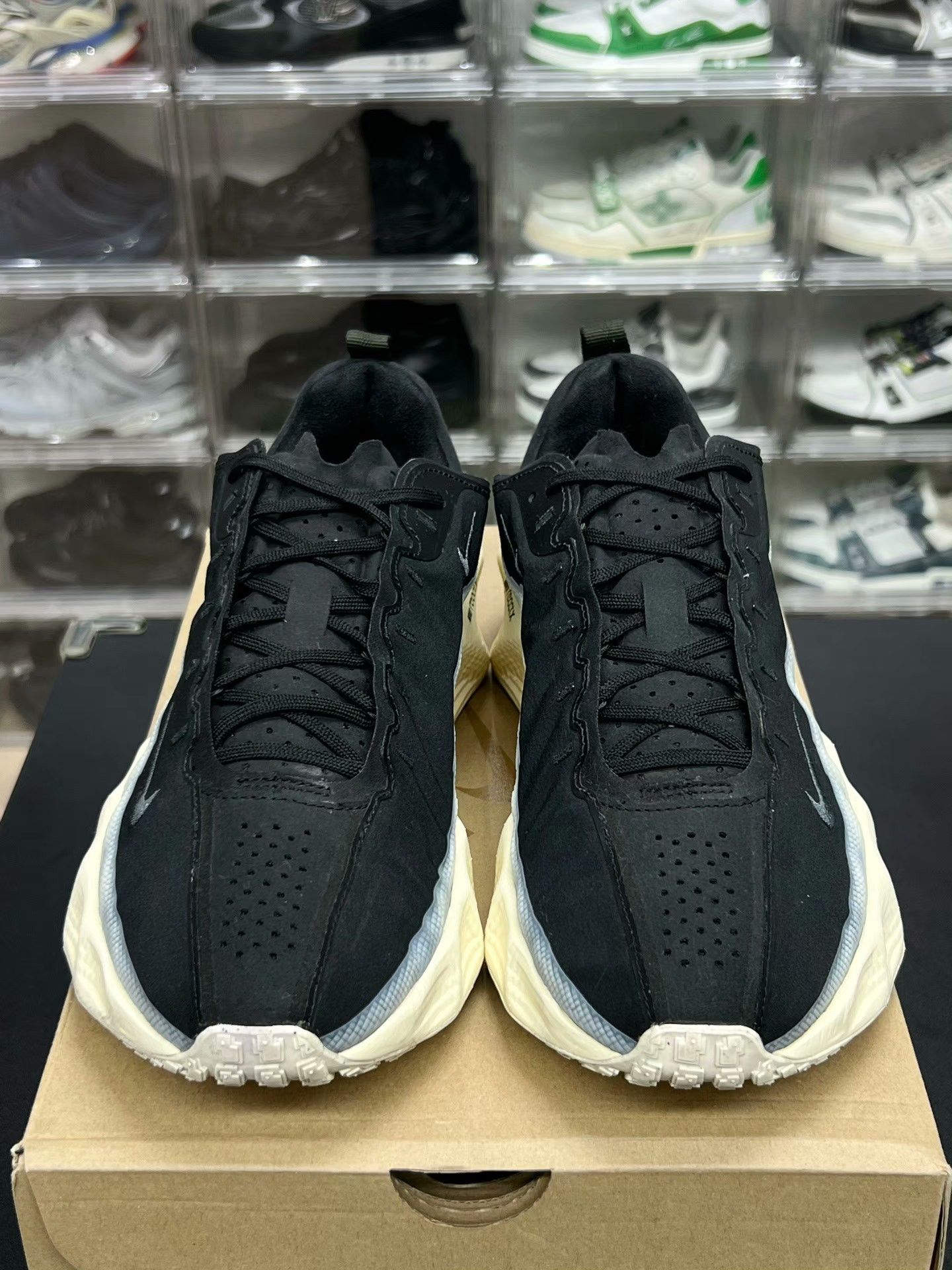 Nike Nike Running Black Lowtop Sneakers 44 Men Size US 10.5 / EU 43-44 - 2 Thumbnail