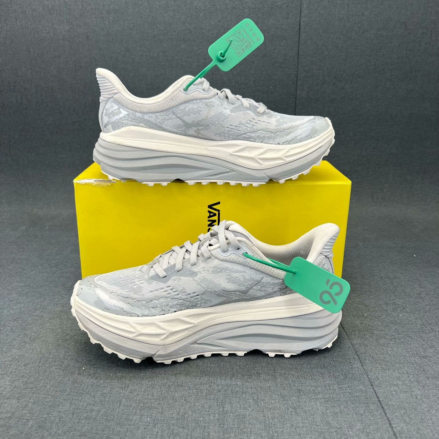 Hoka Hoka White Lowtop Sneakers 39 Men Size US 6.5 / EU 39-40 - 2 Thumbnail