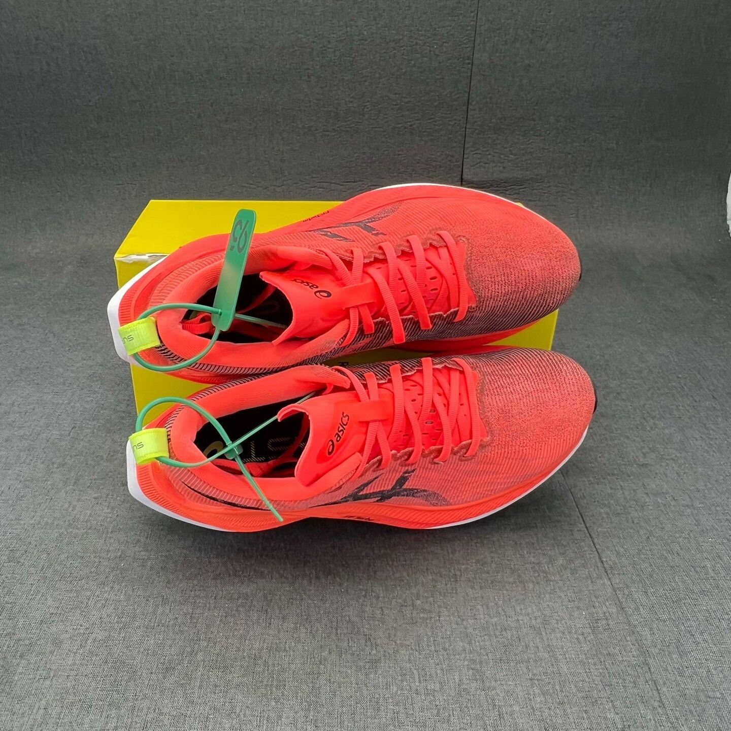 Asics Asics Red Lowtop Sneakers 40 Men Size US 7.5 / EU 40-41 - 2 Thumbnail