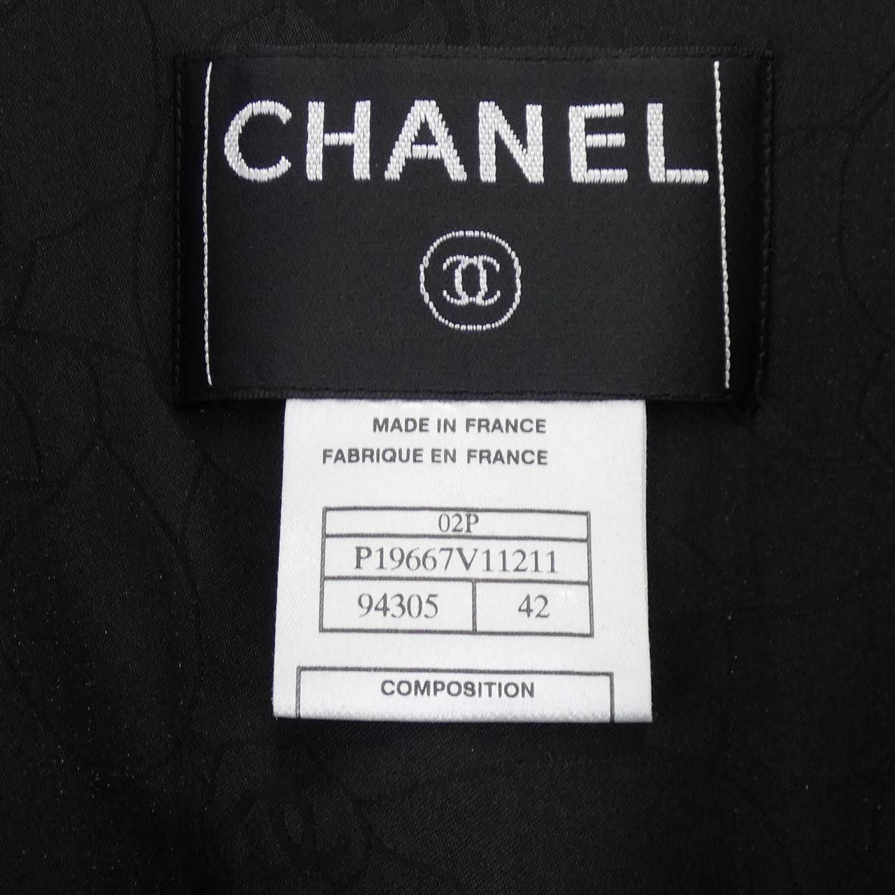 Chanel Chanel Chanel Jacket Textile Outerwear P19667V11211 DUTY FREE for USA Size ONE SIZE - 4 Thumbnail