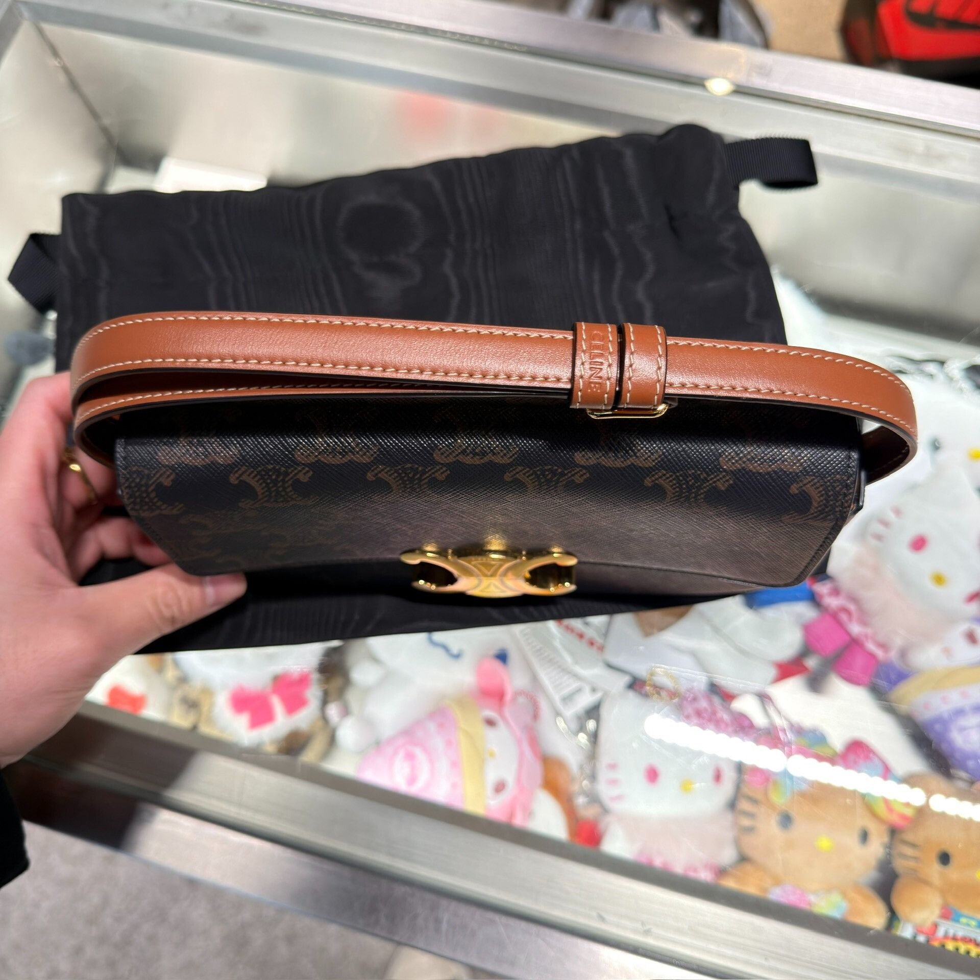 Celine Celine Triomphe Monogram Shoulder Bag Size ONE SIZE - 7 Thumbnail