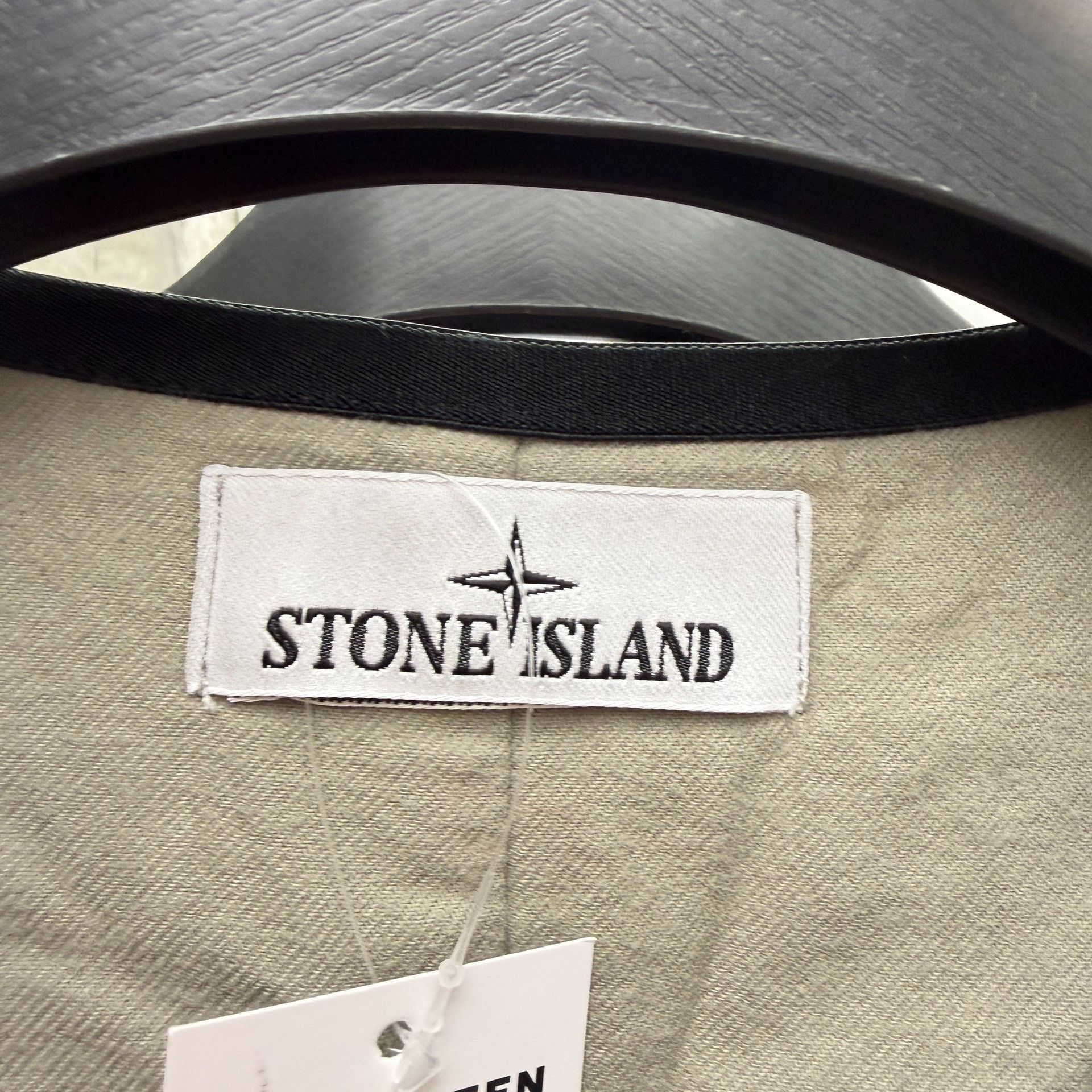 Stone Island Stone Island 22FW 3M Reflective Logo Wool Vest Size US XL / EU 56 / 4 - 4 Thumbnail