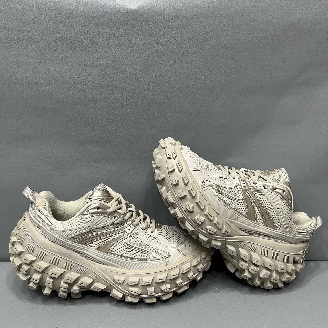 Balenciaga Balenciaga Distressed Tan Tire Shoes Size US 8 / EU 41 - 3 Thumbnail