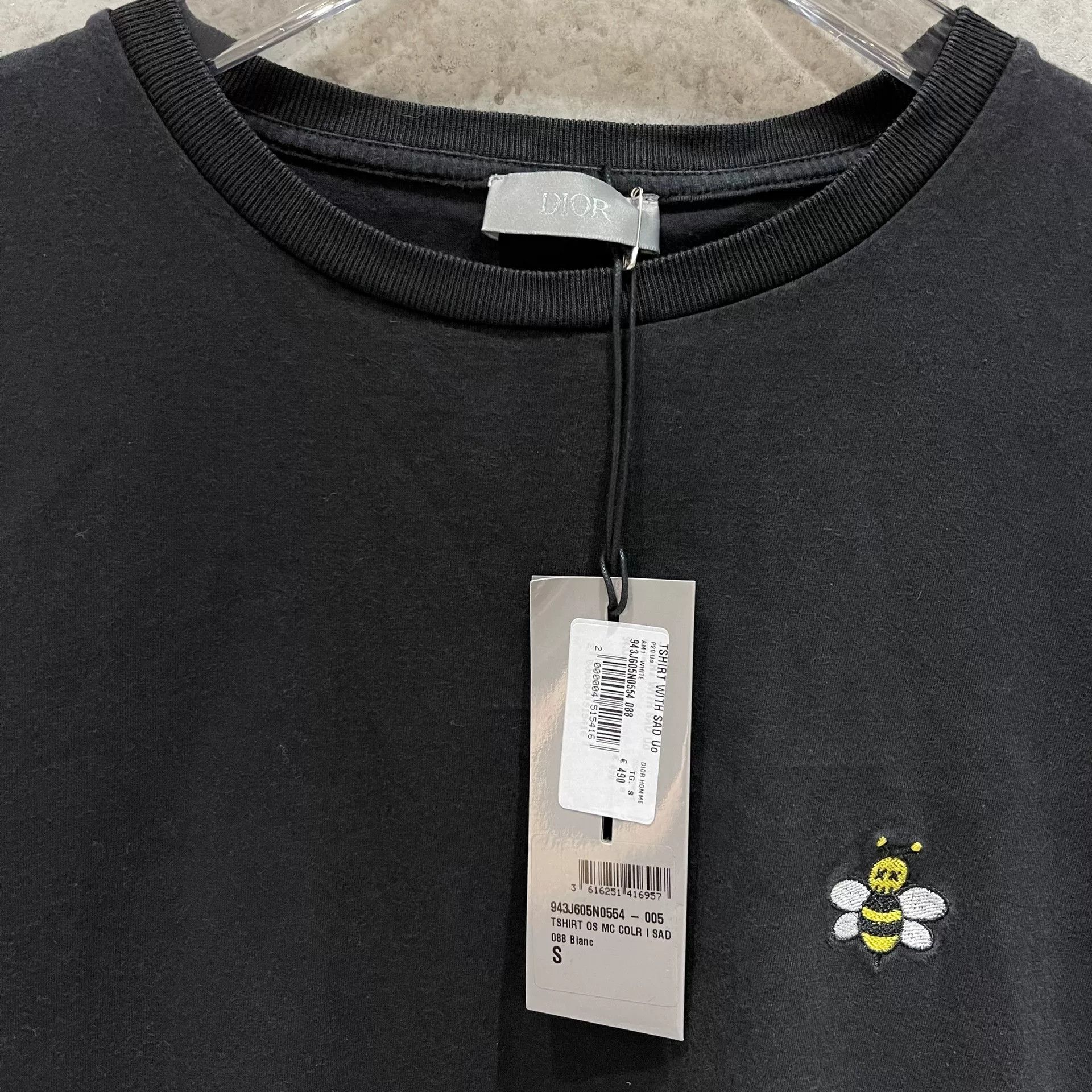 Dior Dior x Kaws Black Bee Short Sleeve Size US S / EU 44-46 / 1 - 2 Thumbnail