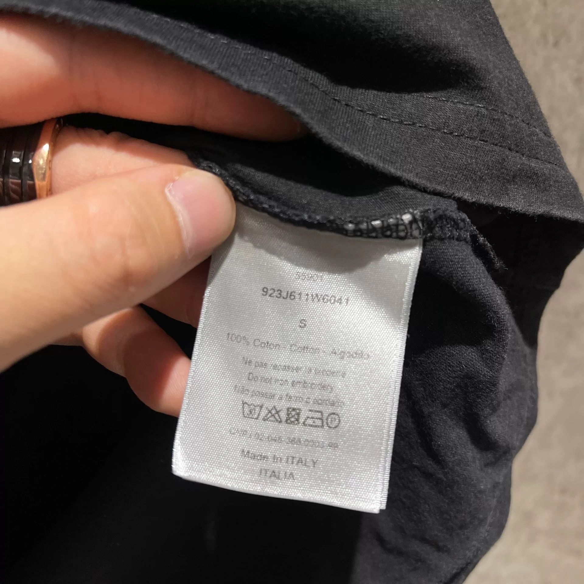 Dior Dior x Kaws Black Bee Short Sleeve Size US S / EU 44-46 / 1 - 4 Thumbnail