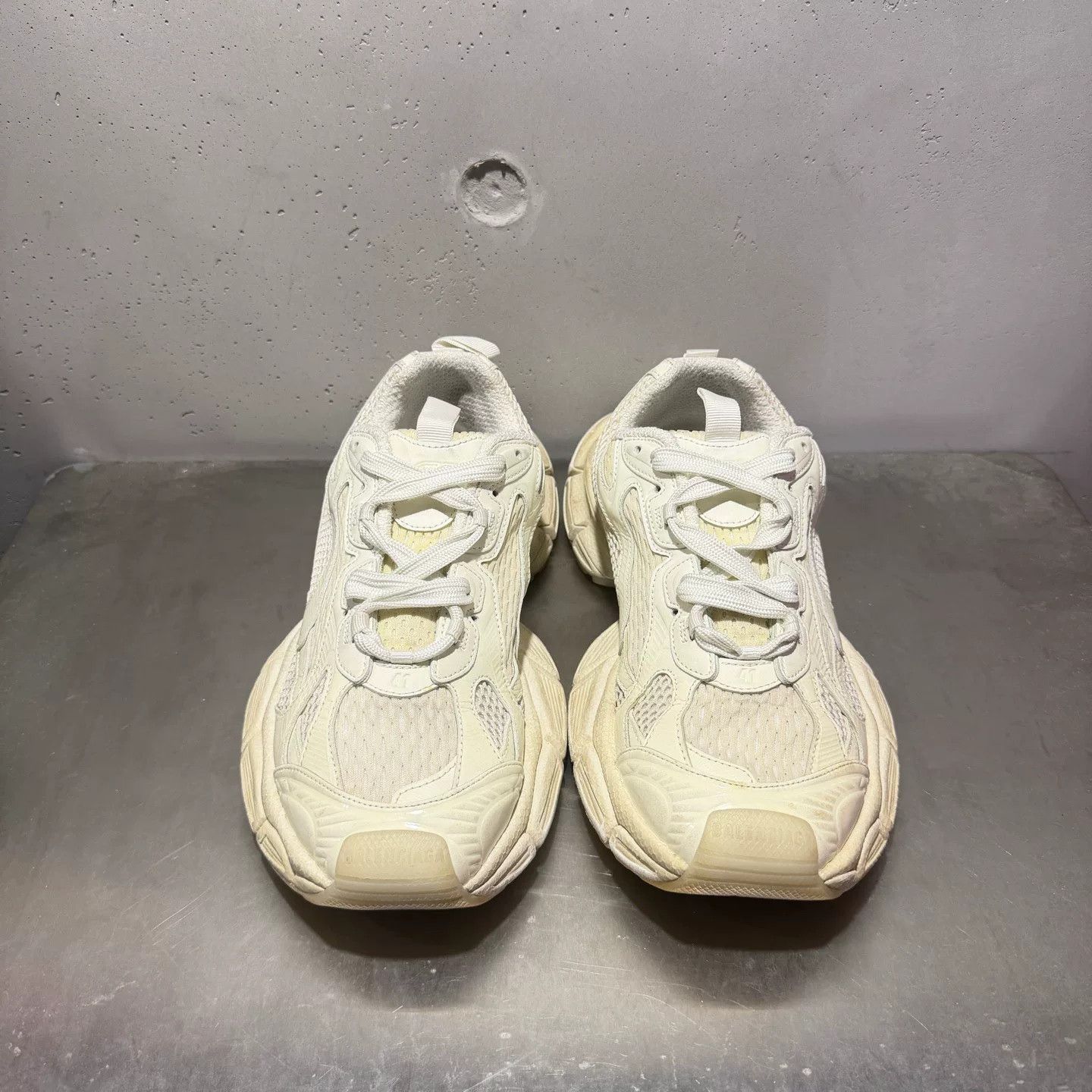 Balenciaga Balenciaga 3XL White Sneakers Size US 8 / EU 41 - 2 Thumbnail