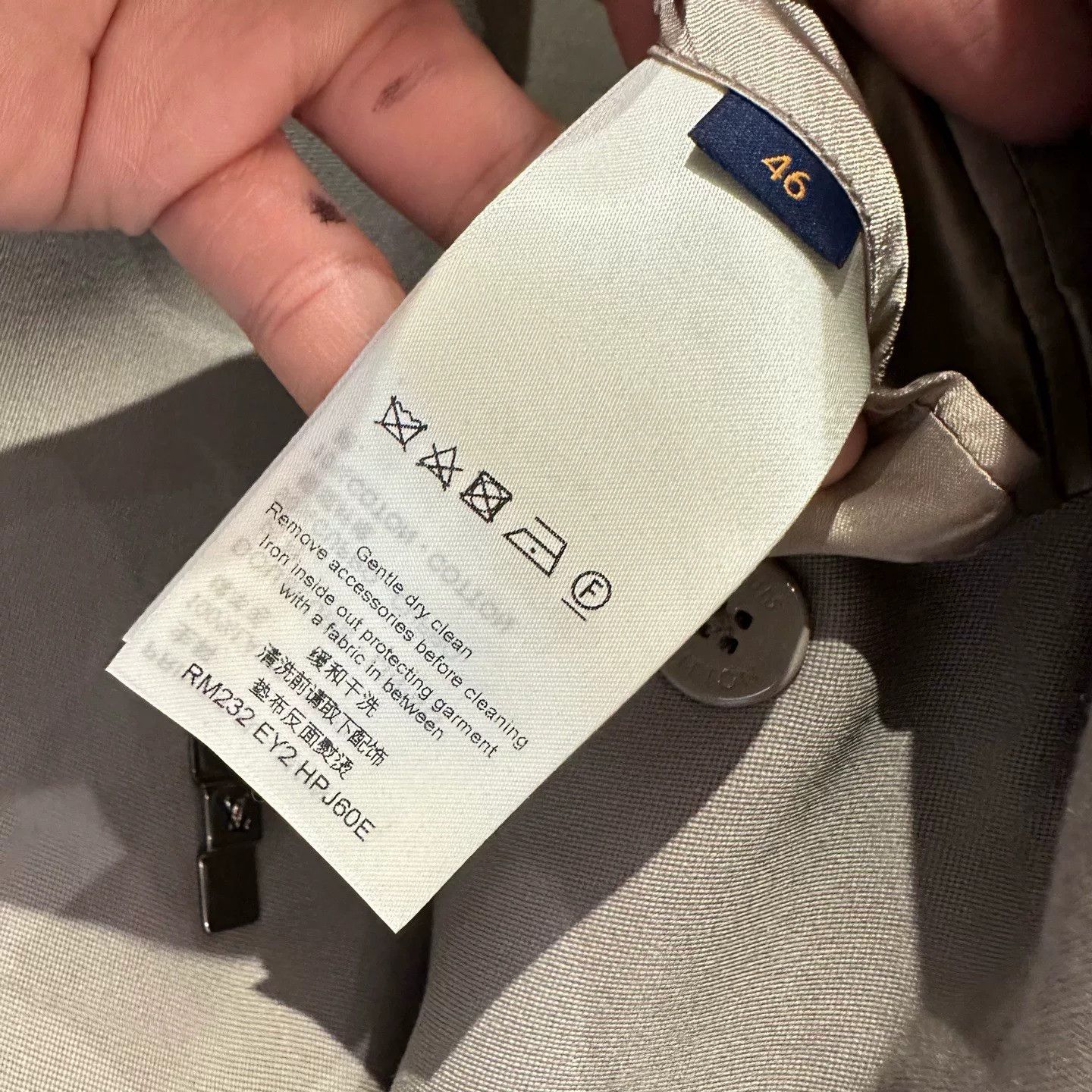 Louis Vuitton Louis Vuitton Double-Breasted Blazer Size US S / EU 44-46 / 1 - 7 Thumbnail