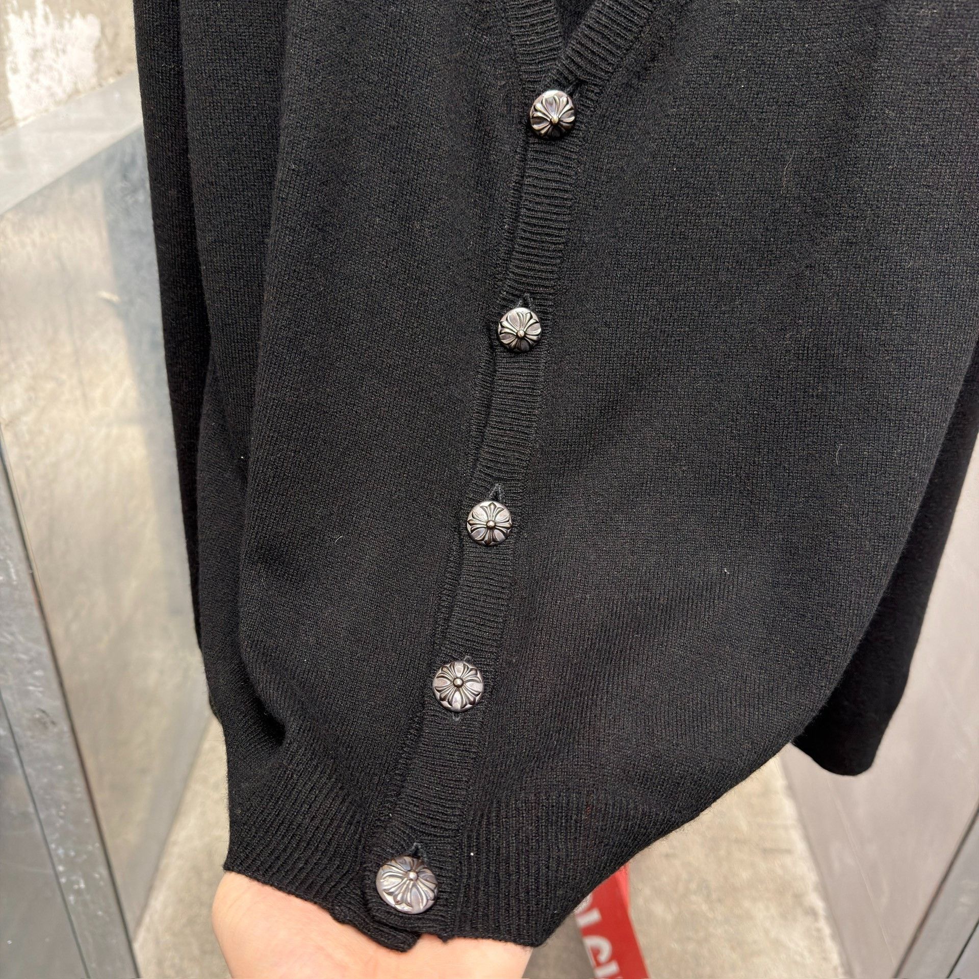 Chrome Hearts Chrome Hearts Silver Buckle Cashmere Cardigan Size US L / EU 52-54 / 3 - 3 Thumbnail