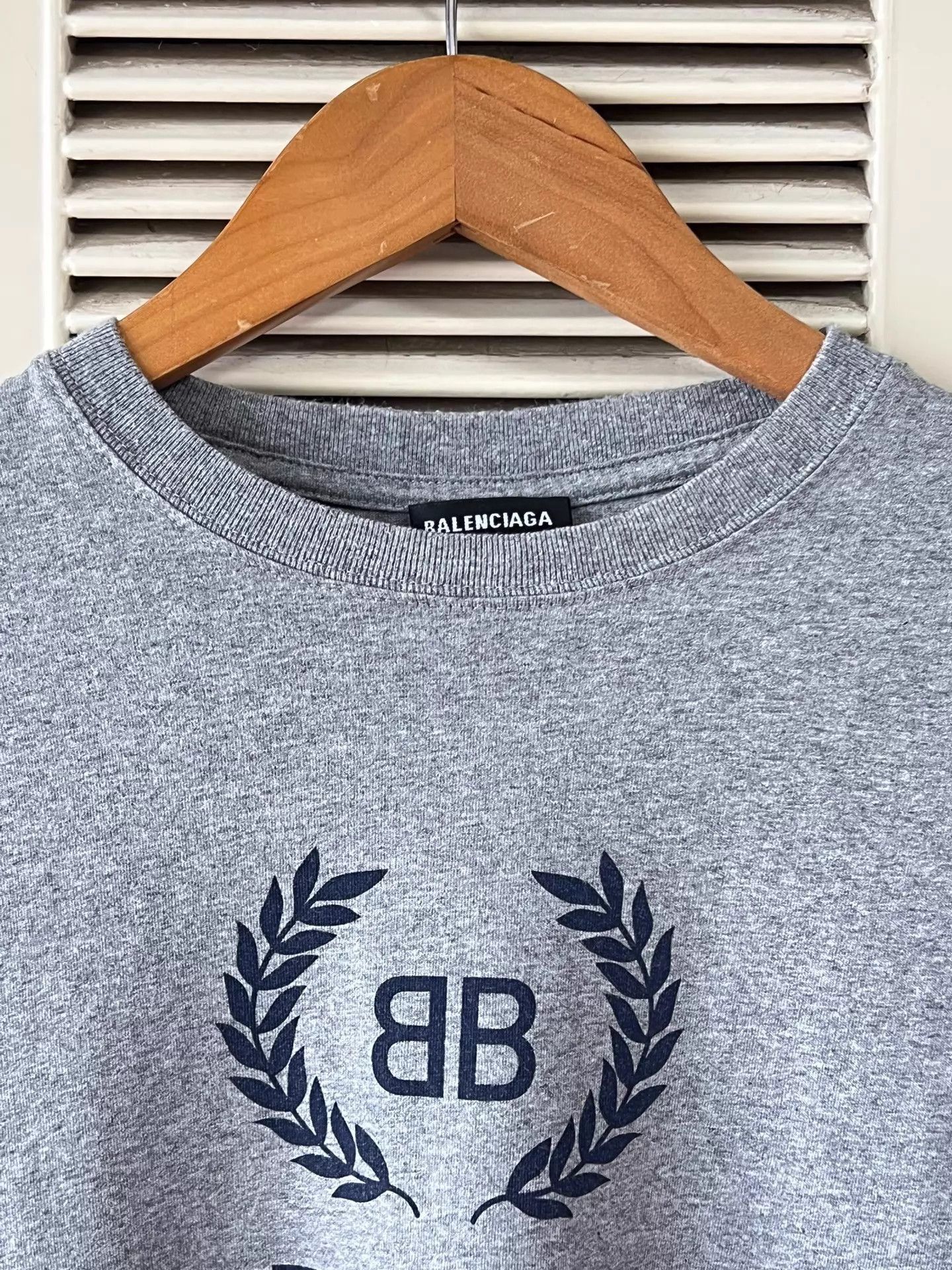 Balenciaga Gray Short-Sleeve Graphic T-Shirt XS Size US XS / EU 42 / 0 - 3 Thumbnail